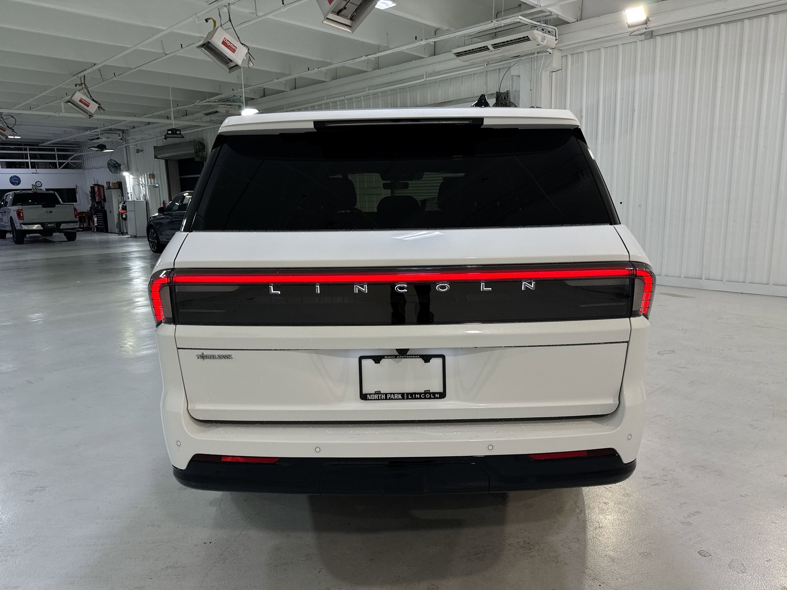 2025 Lincoln Navigator Reserve