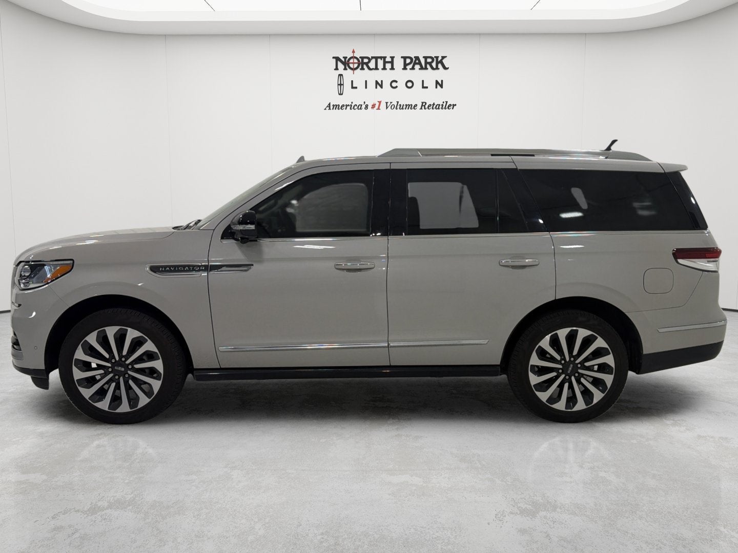 2023 Lincoln Navigator Reserve