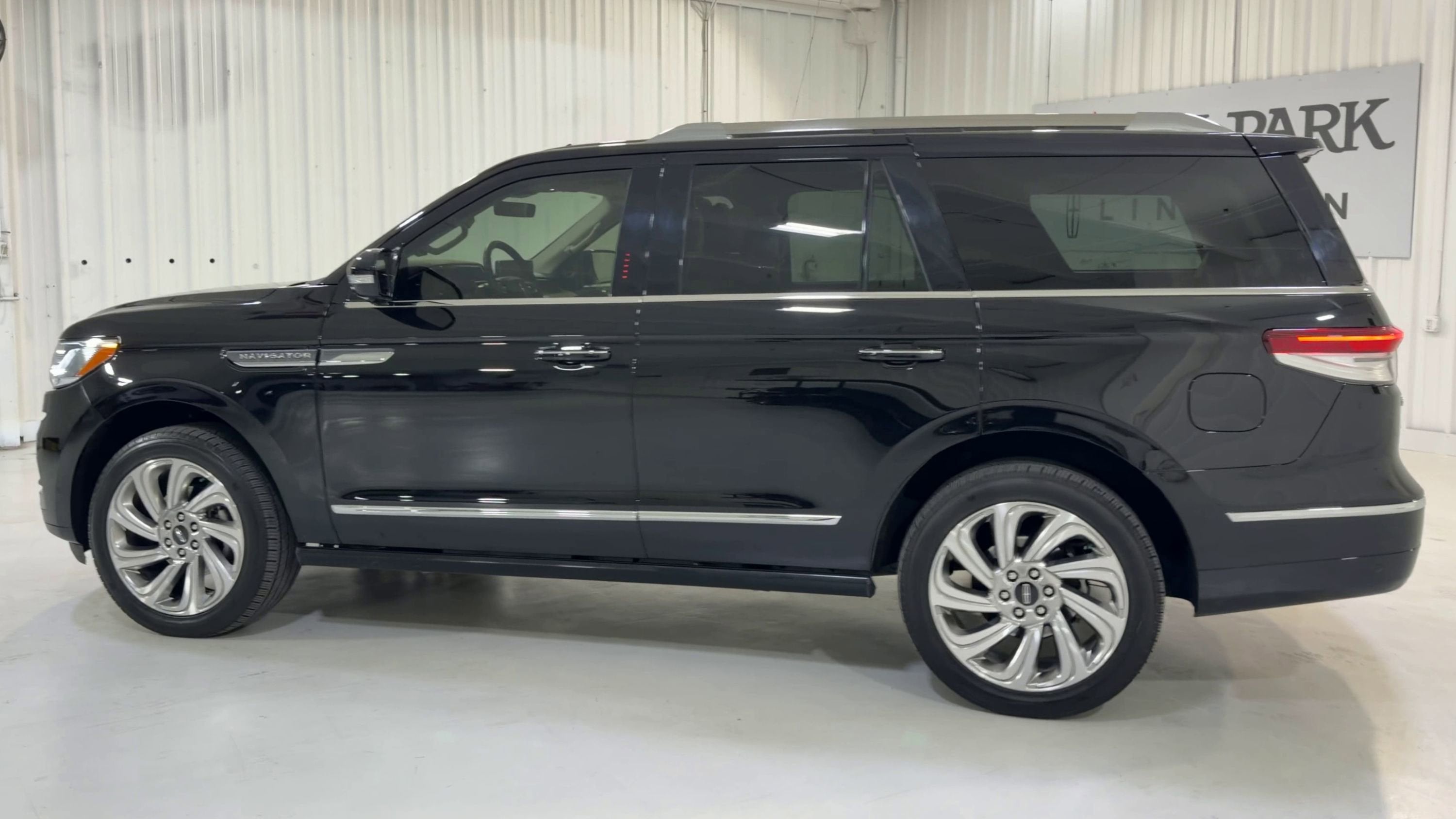 2024 Lincoln Navigator Reserve