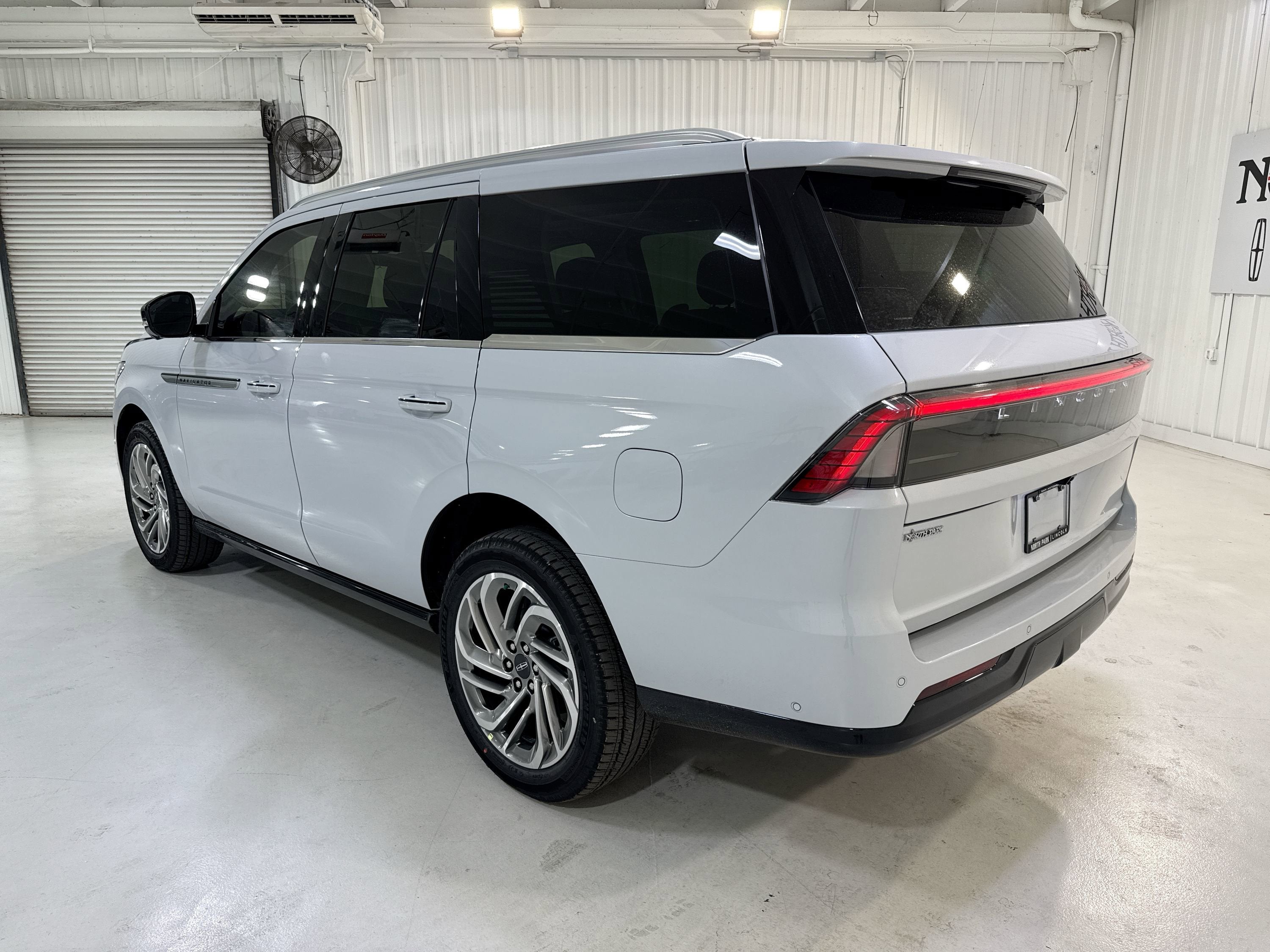 2025 Lincoln Navigator Reserve
