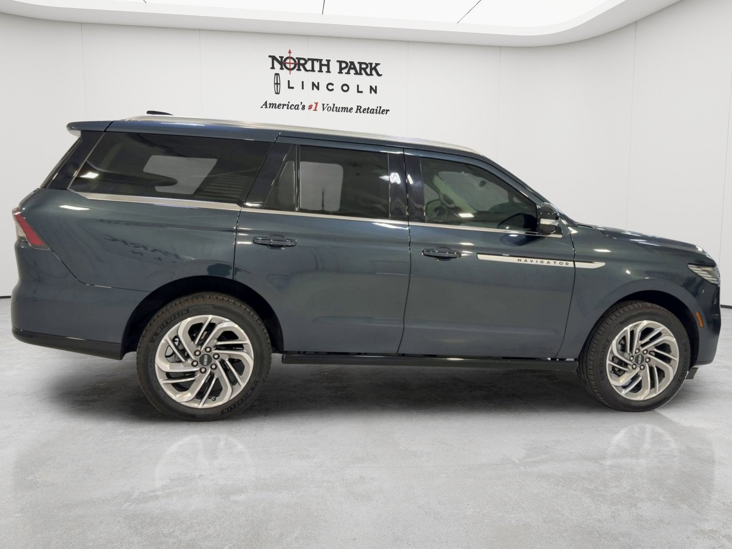 2025 Lincoln Navigator Reserve