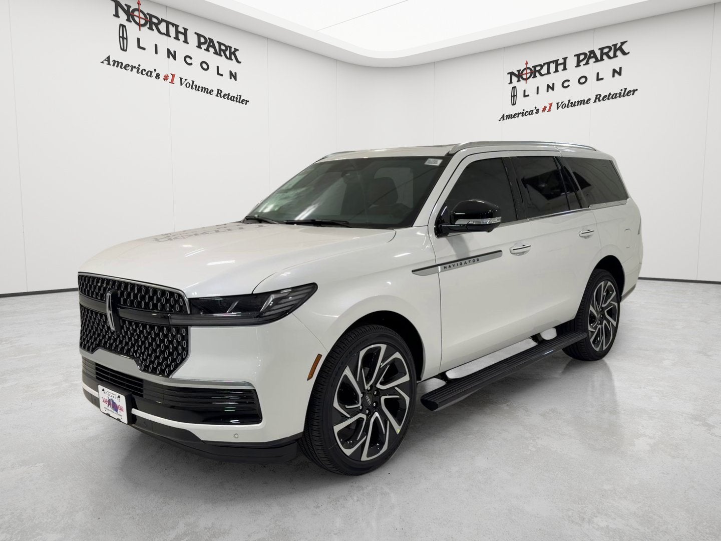 2027 Lincoln Navigator Reserve