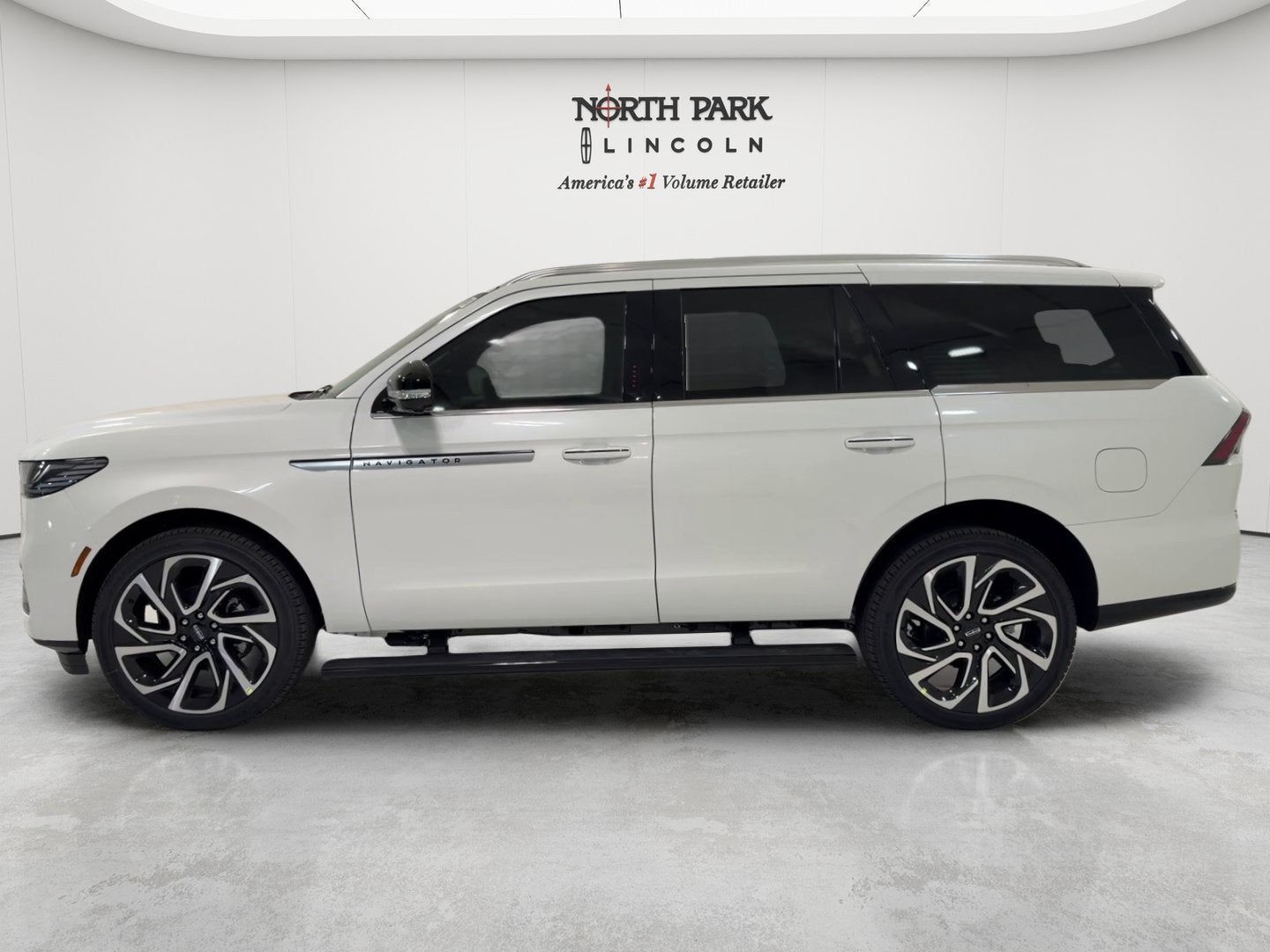 2027 Lincoln Navigator Reserve