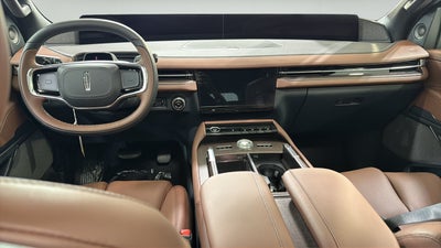 2027 Lincoln Navigator Reserve