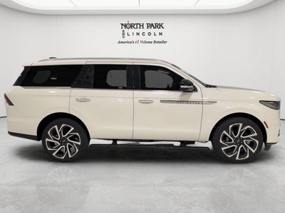 2027 Lincoln Navigator Reserve