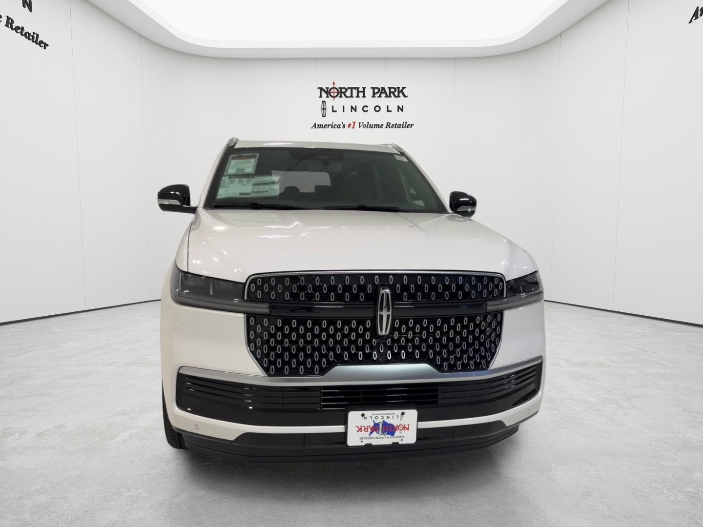 2027 Lincoln Navigator Reserve