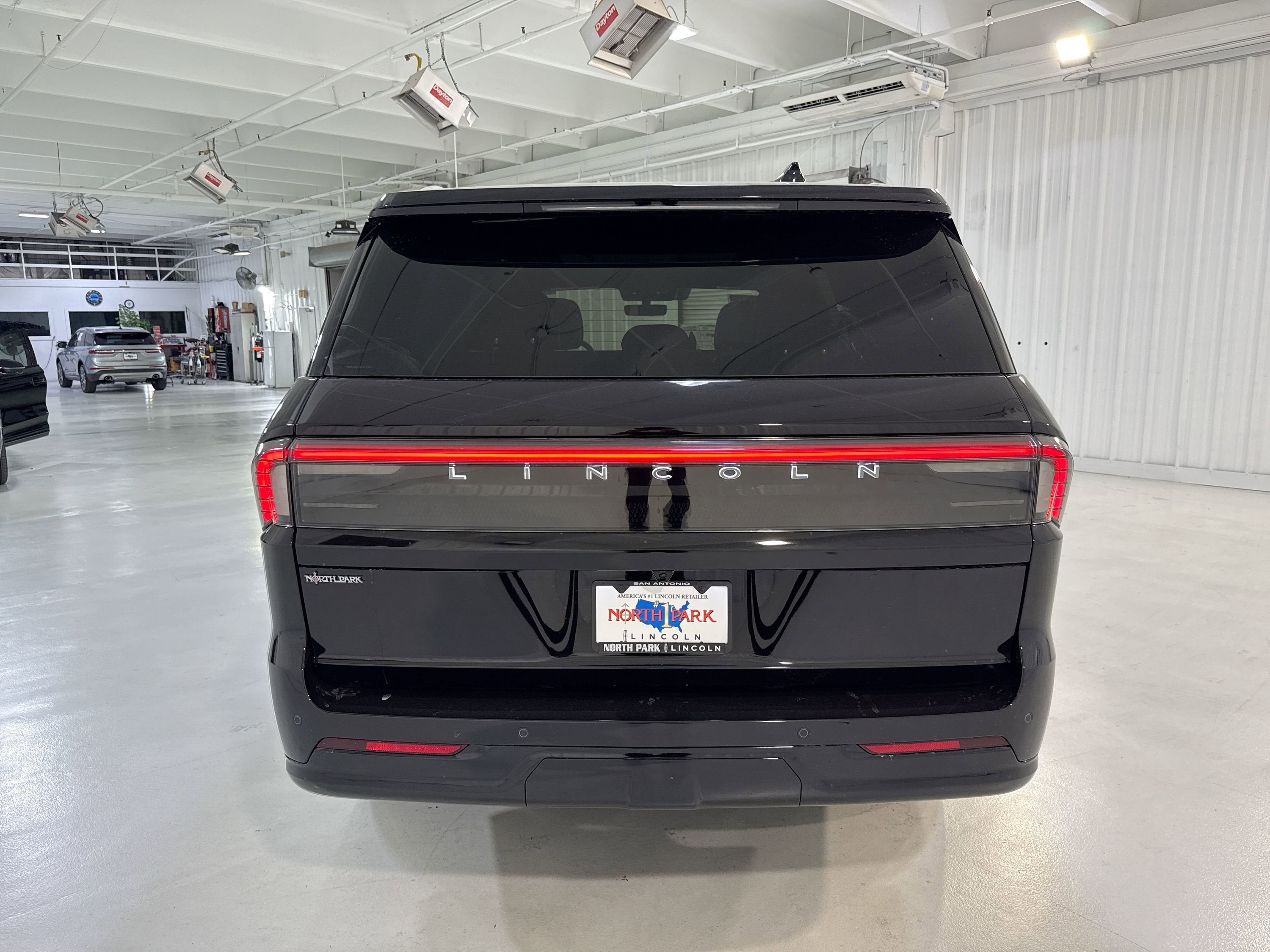 2025 Lincoln Navigator Reserve