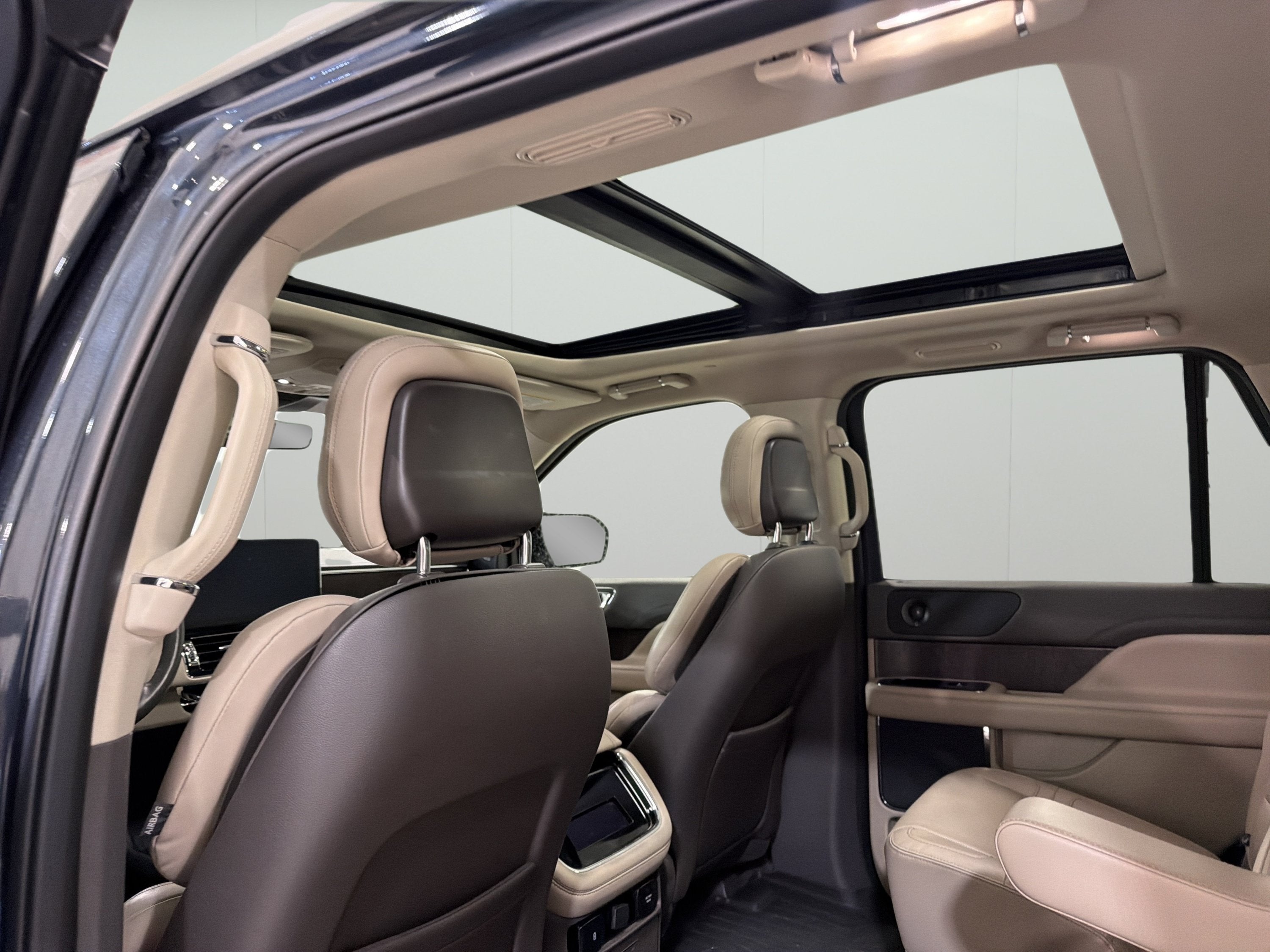 2022 Lincoln Navigator Standard