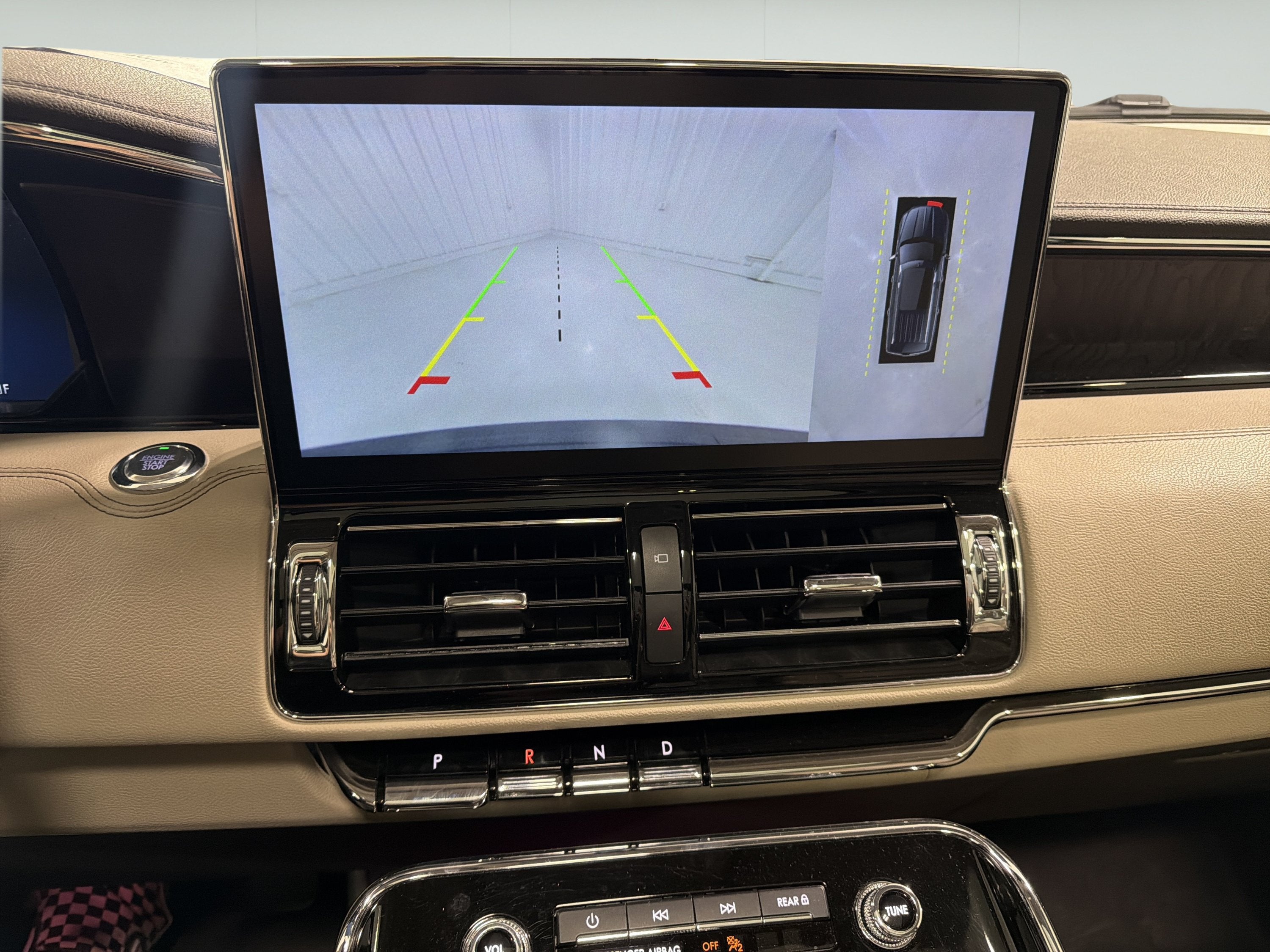 2022 Lincoln Navigator Standard