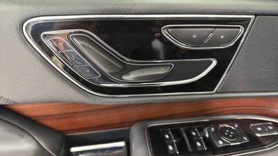 2023 Lincoln Navigator Standard