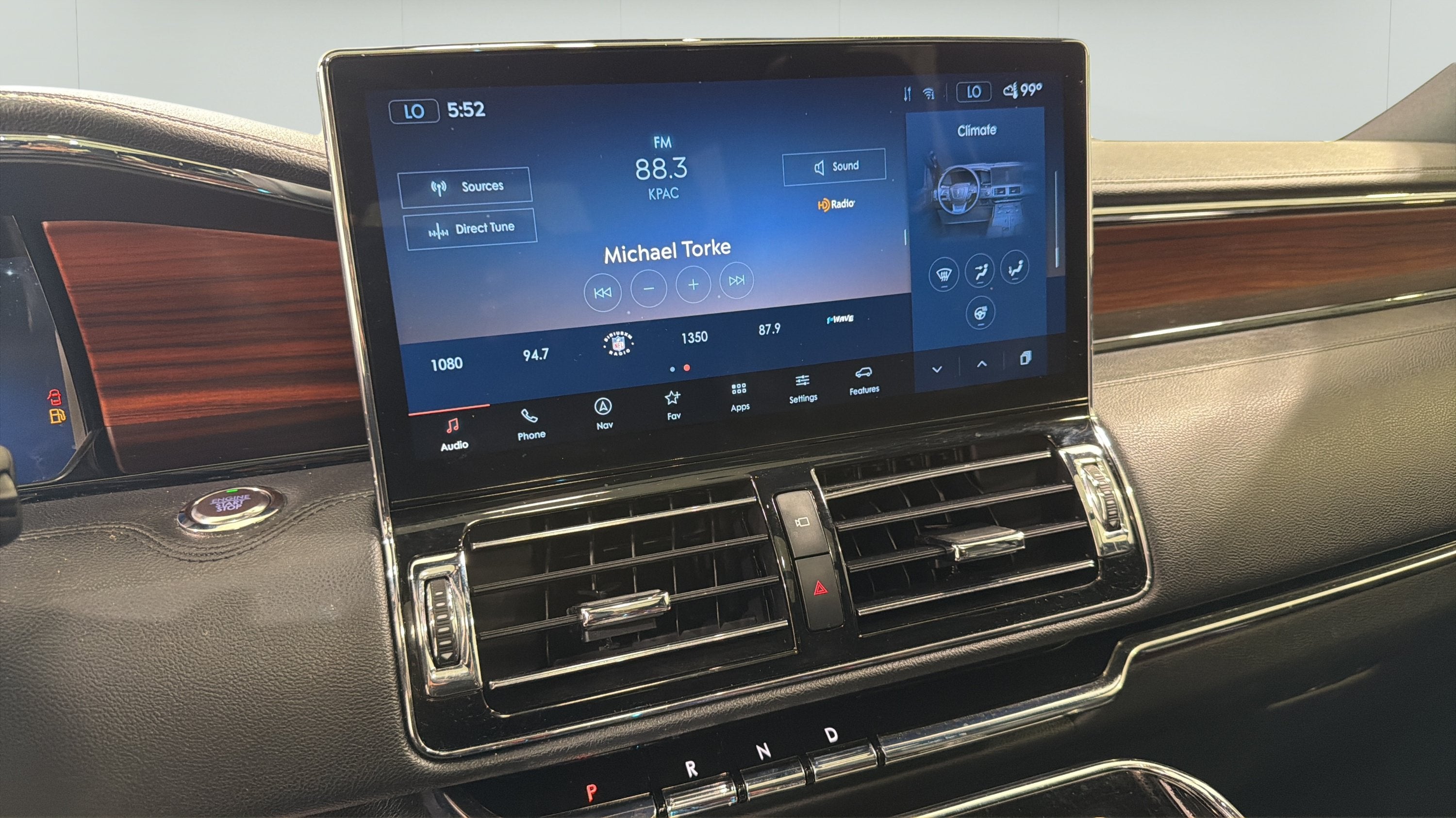 2023 Lincoln Navigator Standard