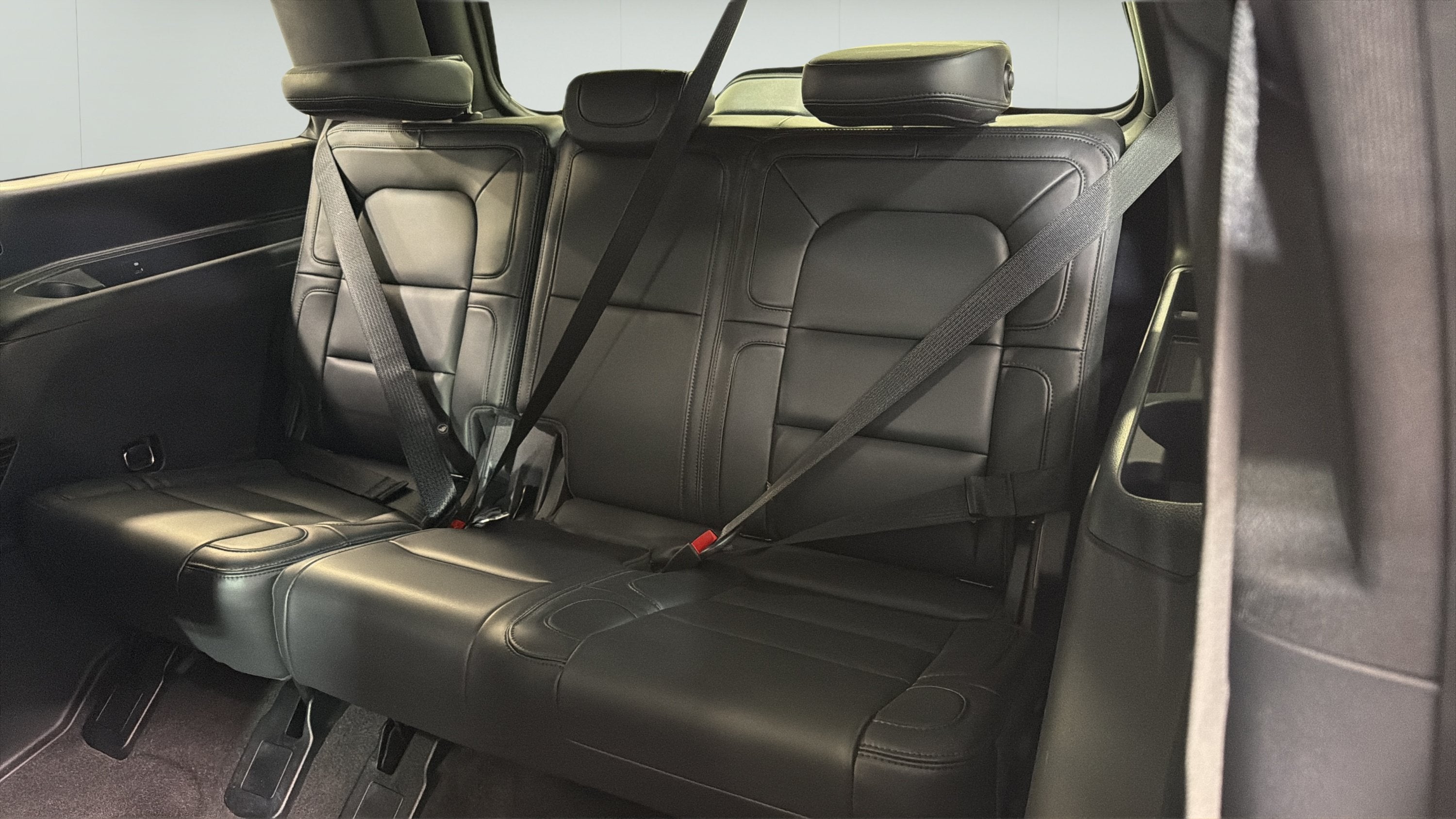 2023 Lincoln Navigator Standard