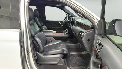 2023 Lincoln Navigator Standard