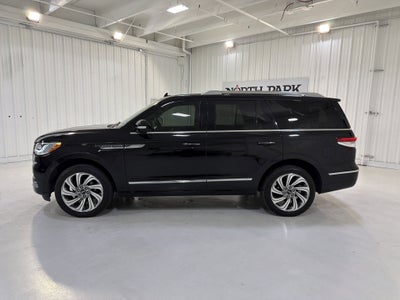2024 Lincoln Navigator Premiere