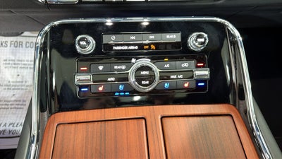 2024 Lincoln Navigator Premiere