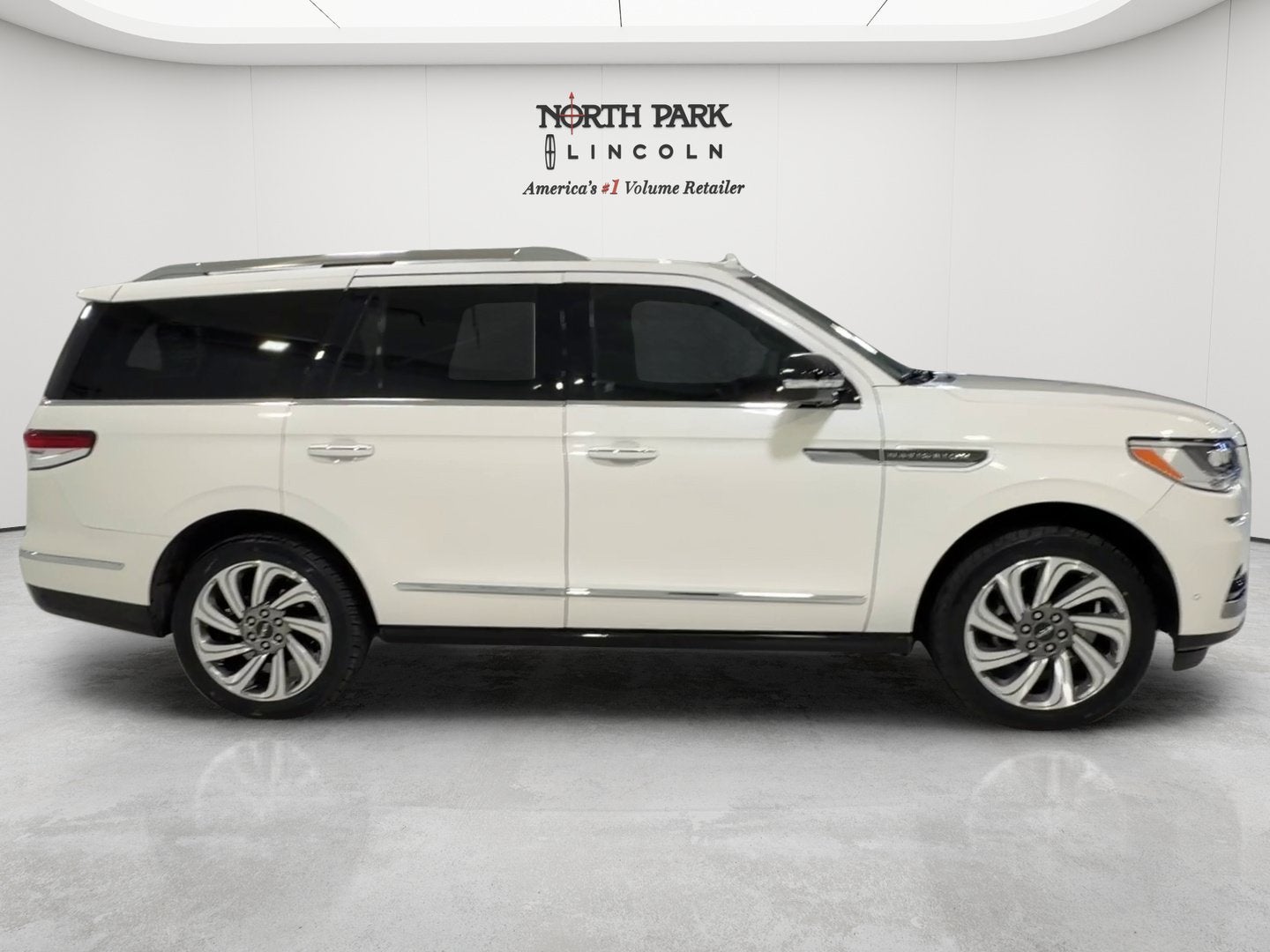 2024 Lincoln Navigator Premiere