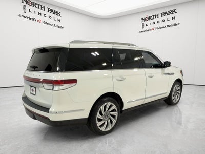 2024 Lincoln Navigator Premiere