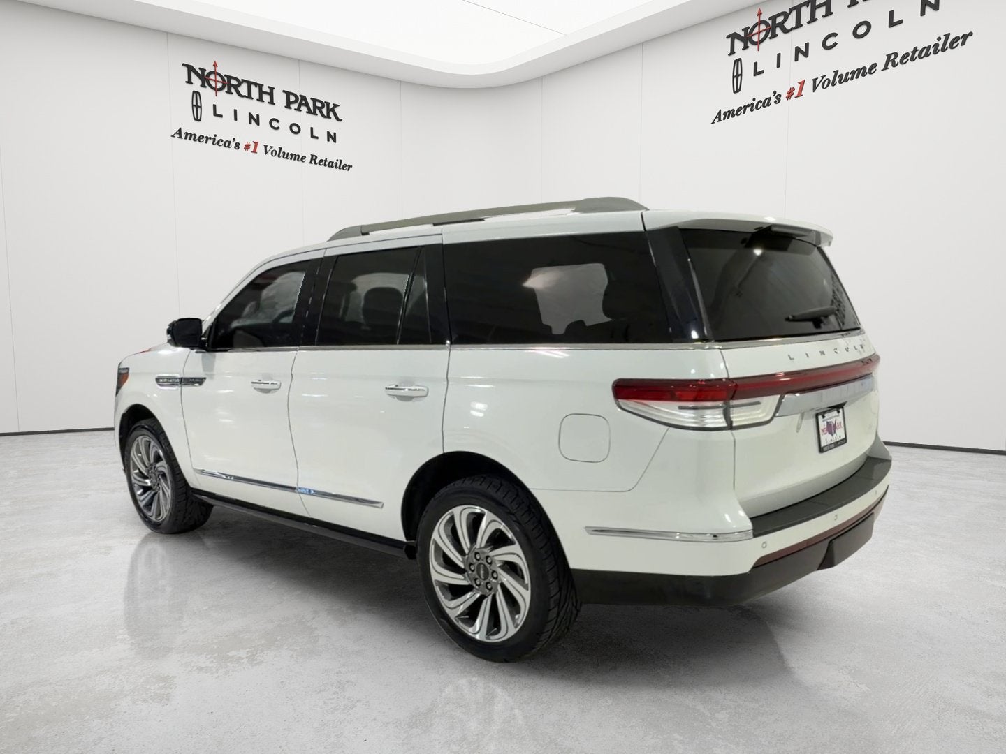 2024 Lincoln Navigator Premiere