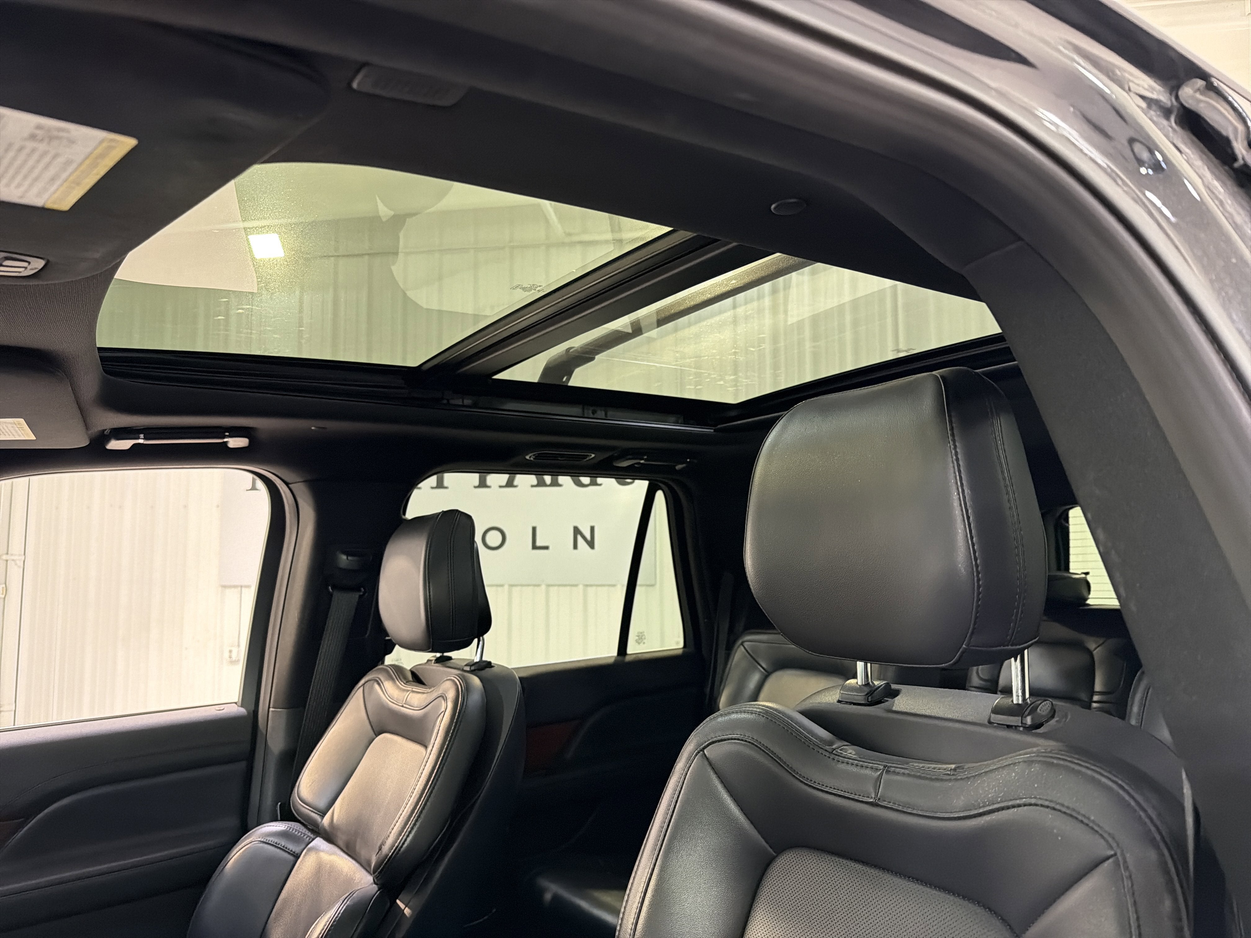 2022 Lincoln Navigator Standard