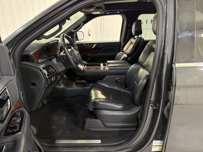 2022 Lincoln Navigator Standard