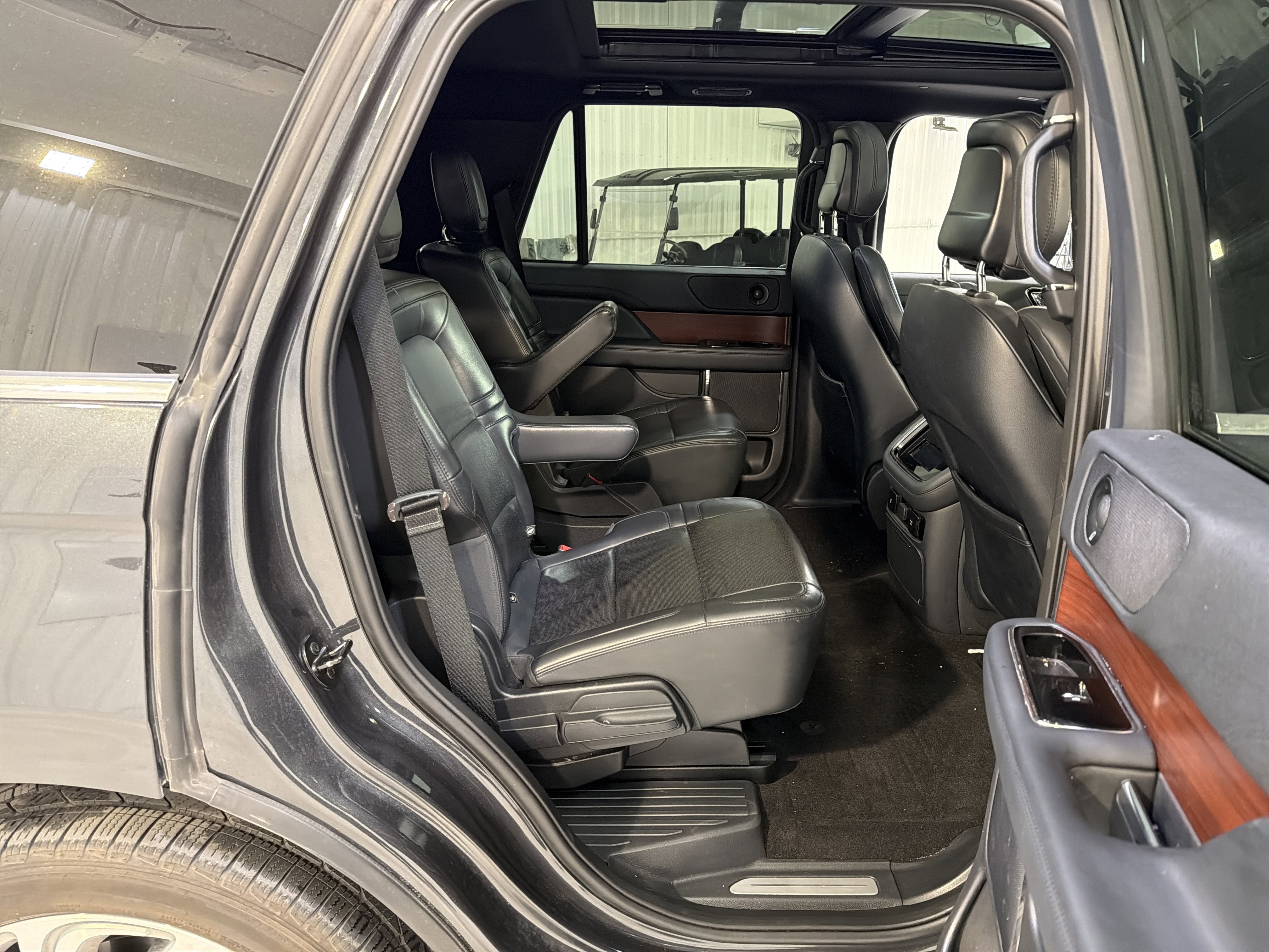 2022 Lincoln Navigator Standard