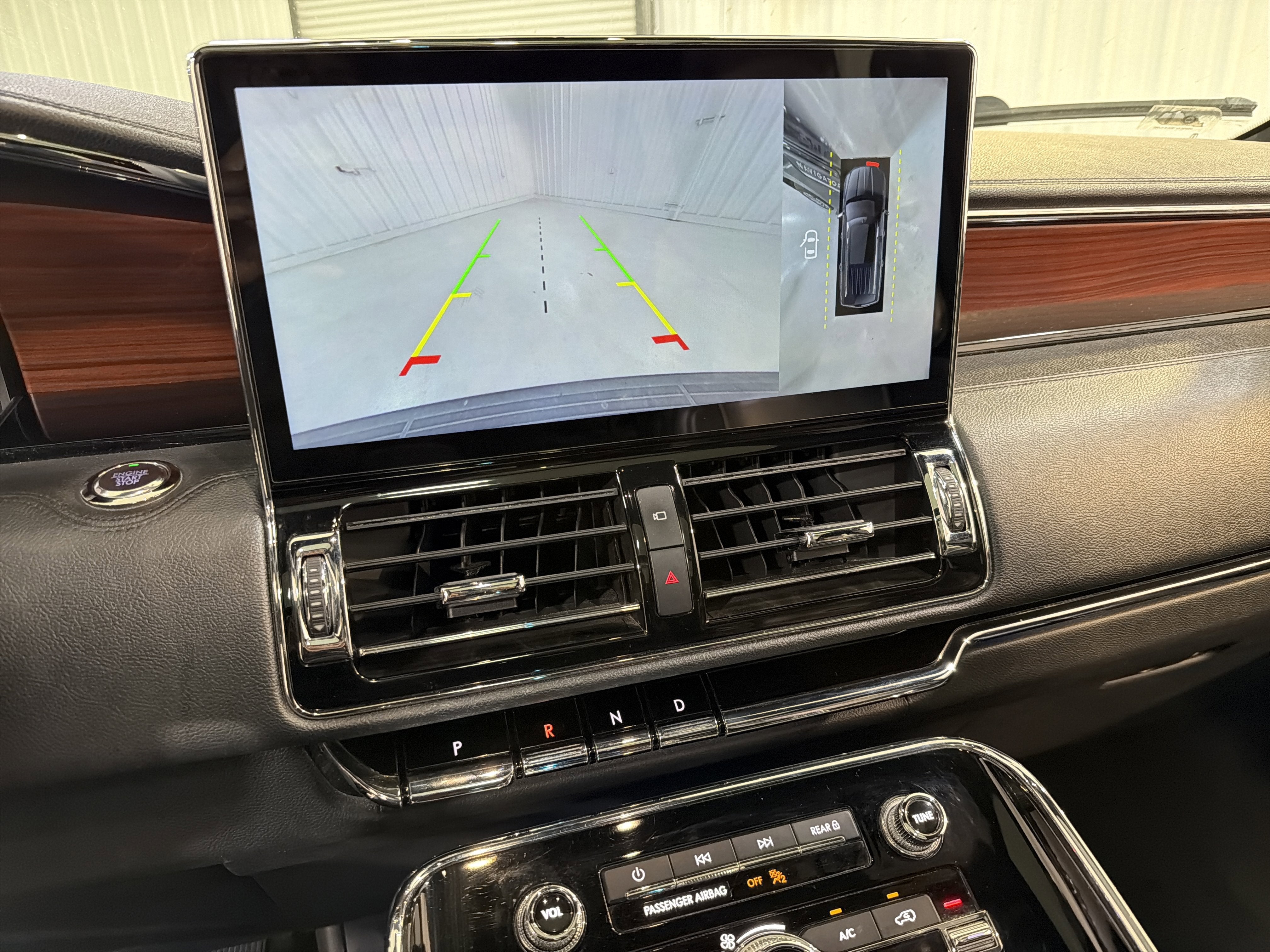 2022 Lincoln Navigator Standard