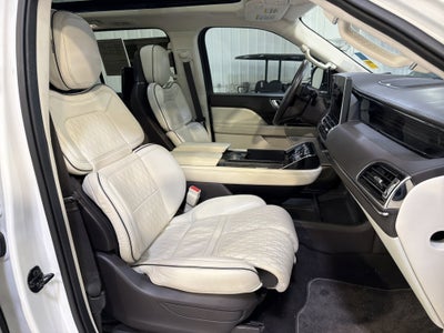 2023 Lincoln Navigator Black Label