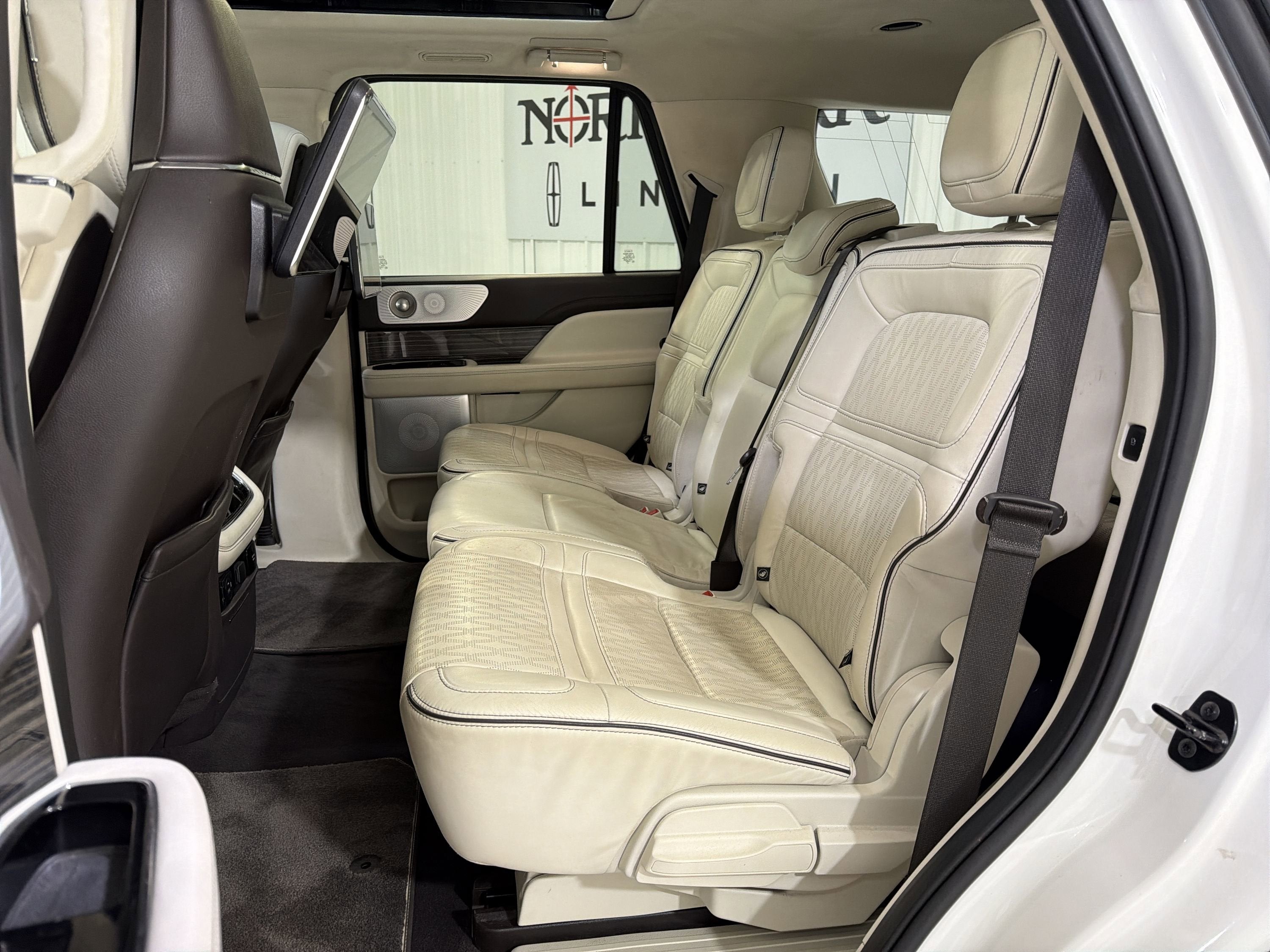 2023 Lincoln Navigator Black Label