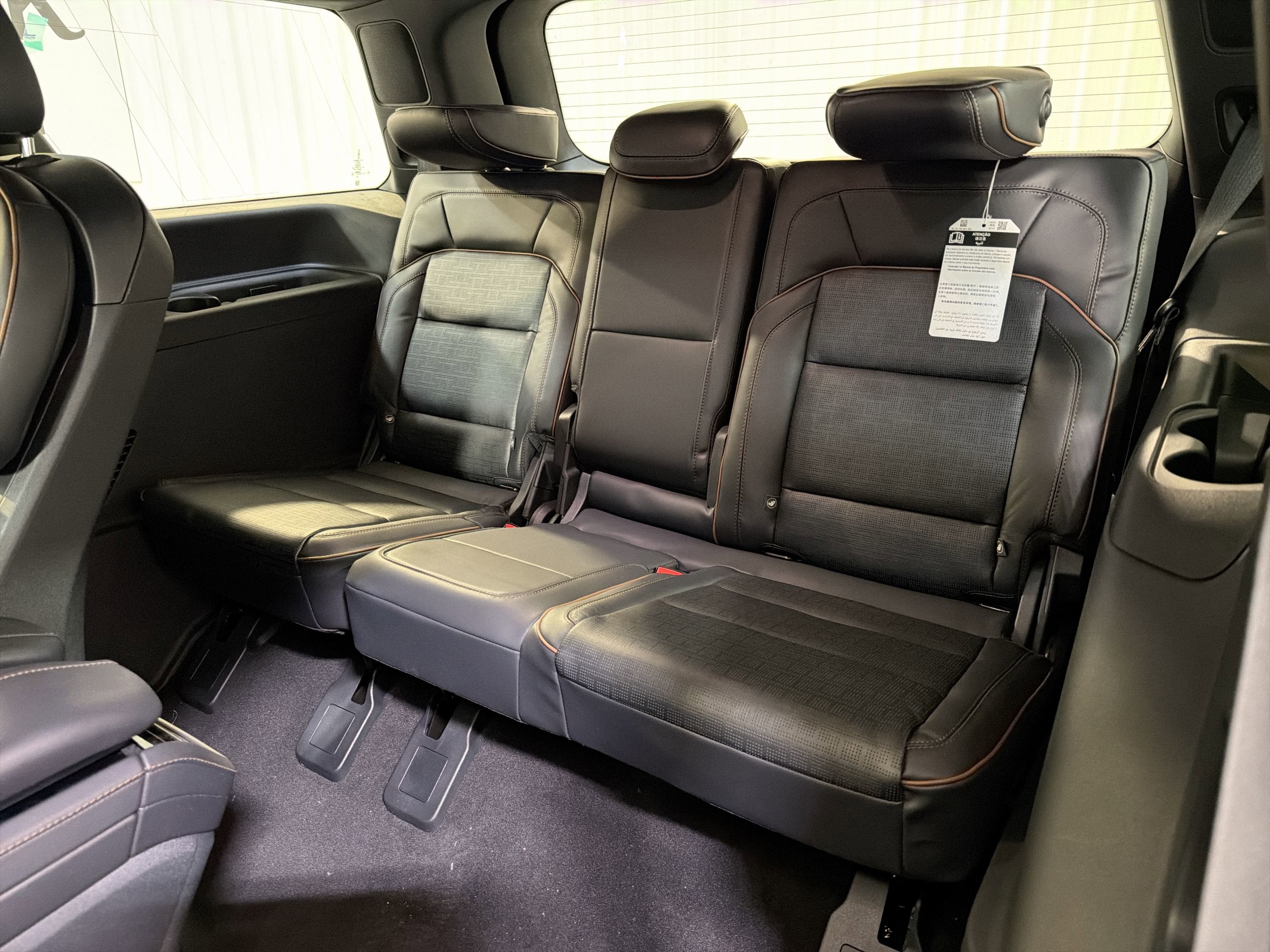 2025 Lincoln Navigator Black Label