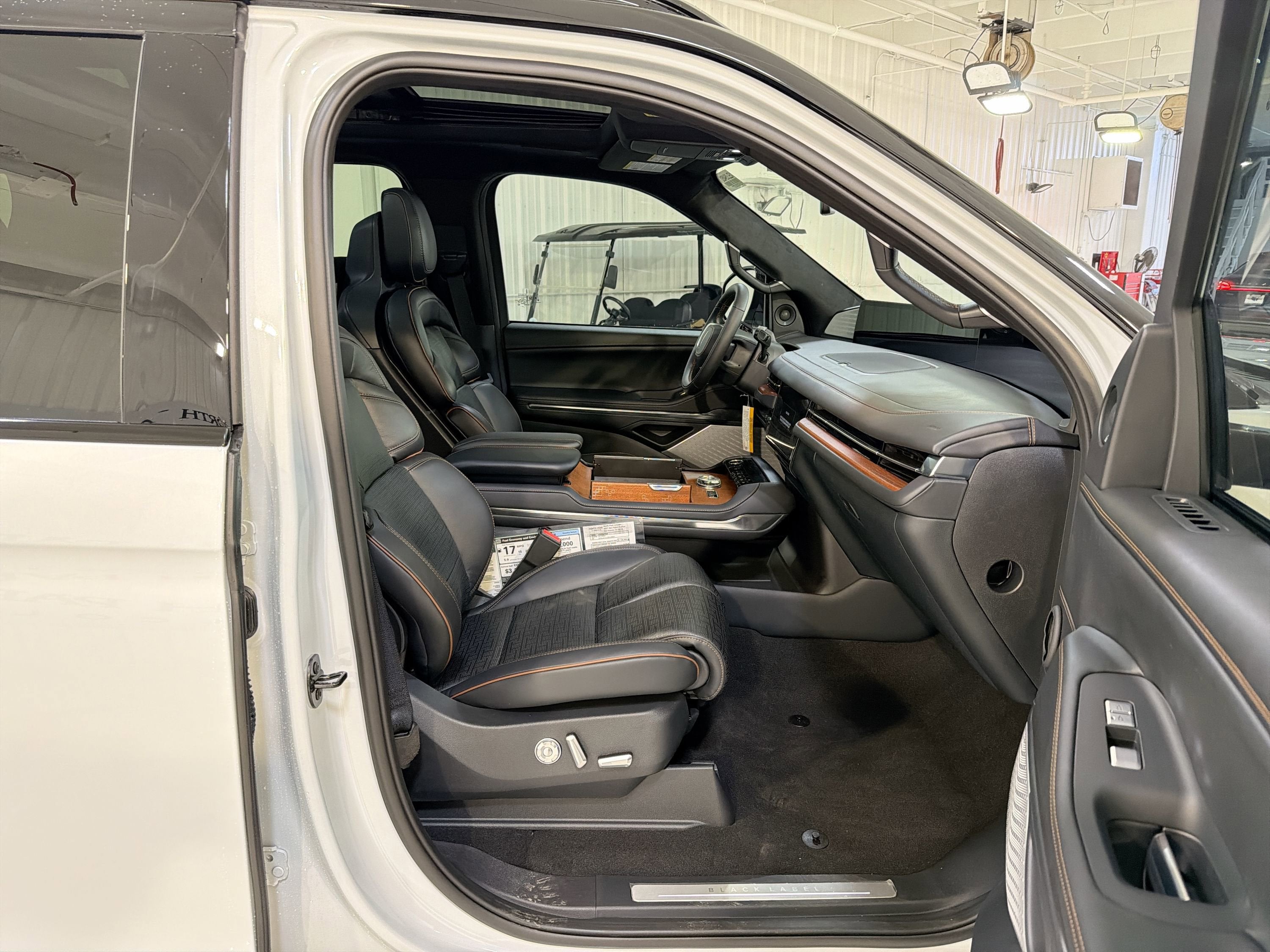 2025 Lincoln Navigator Black Label