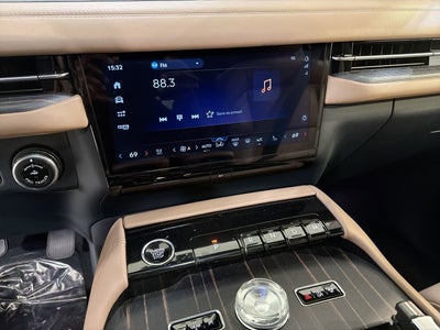 2025 Lincoln Navigator Black Label