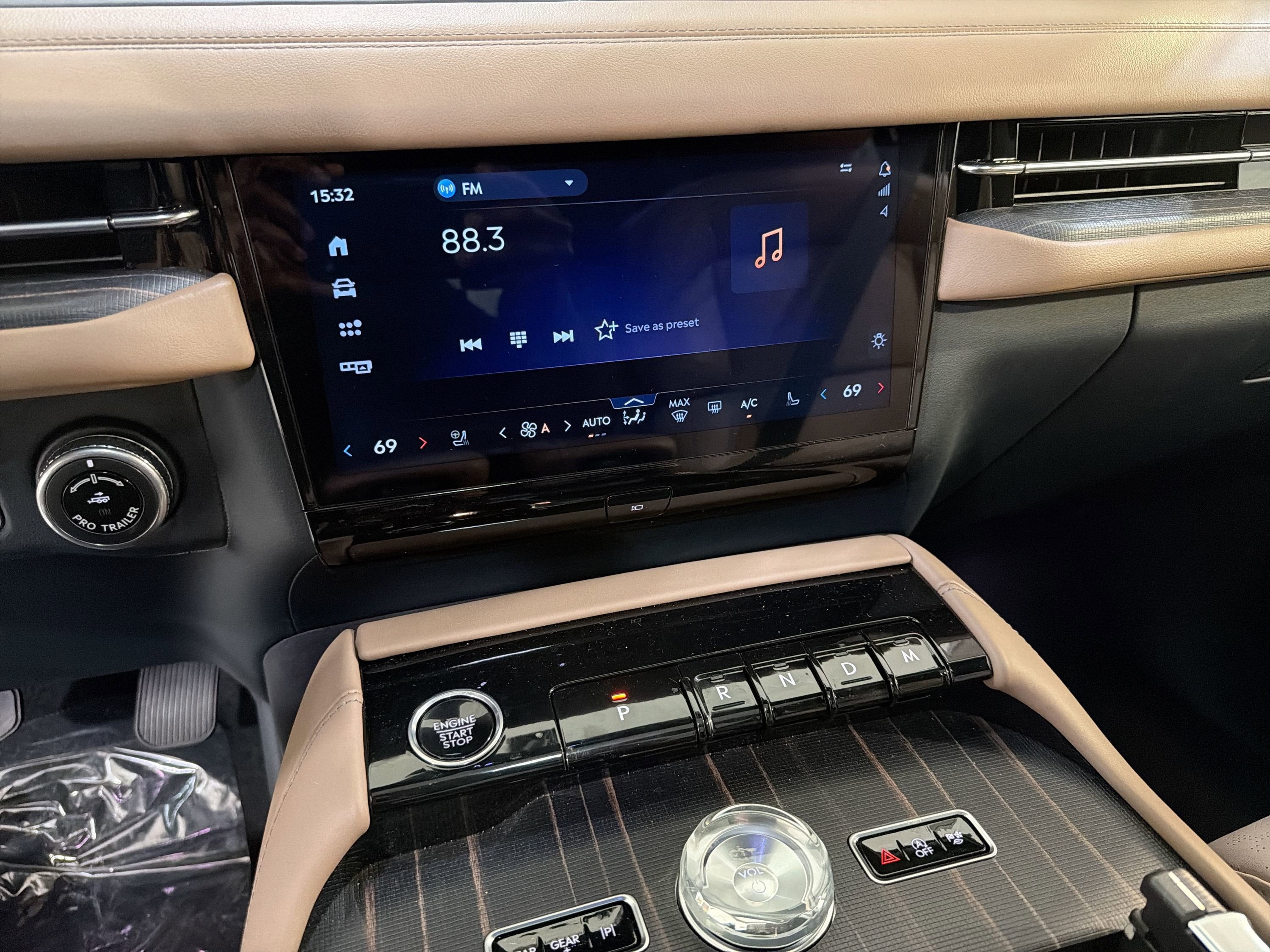 2025 Lincoln Navigator Black Label