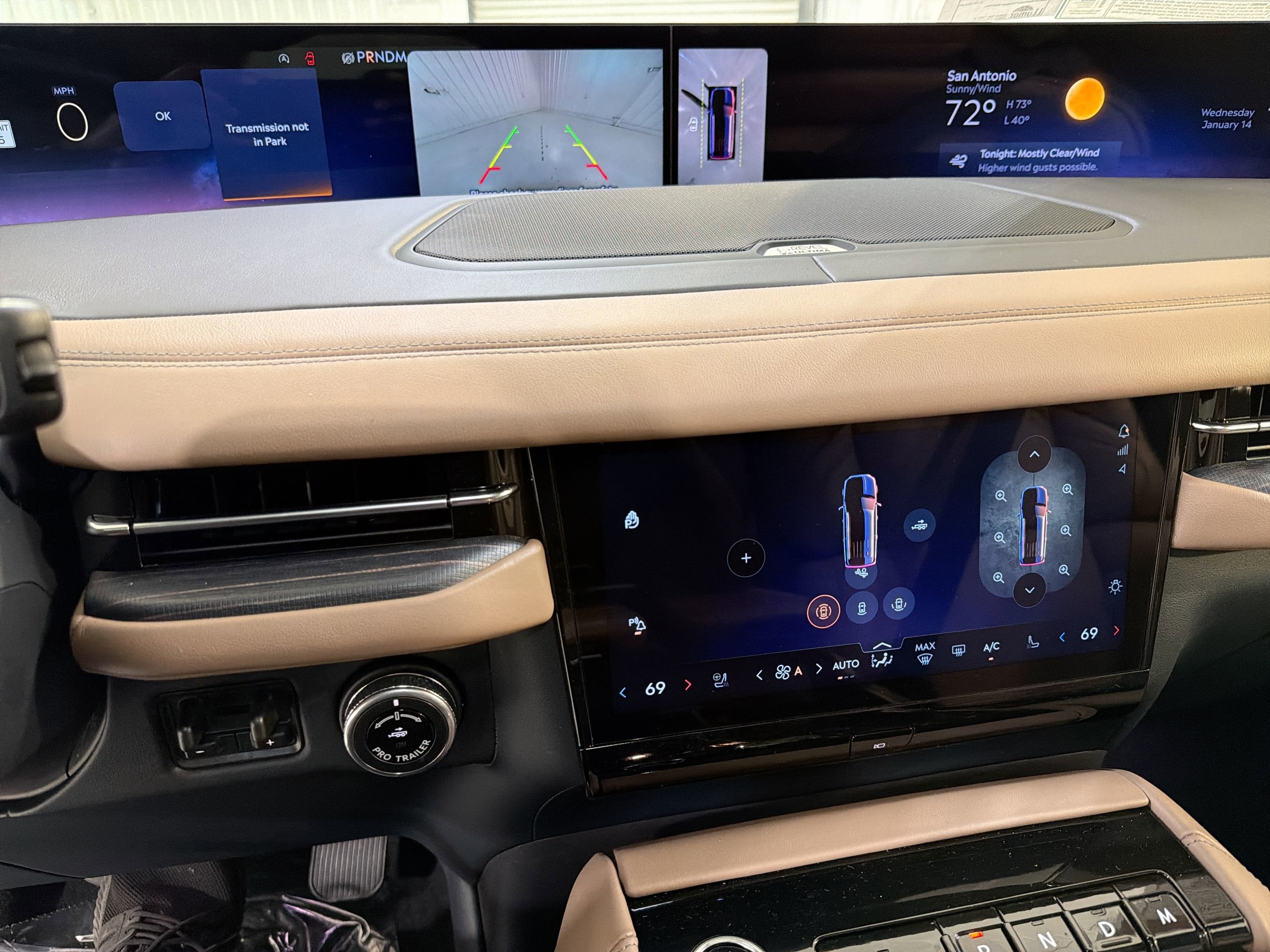 2025 Lincoln Navigator Black Label