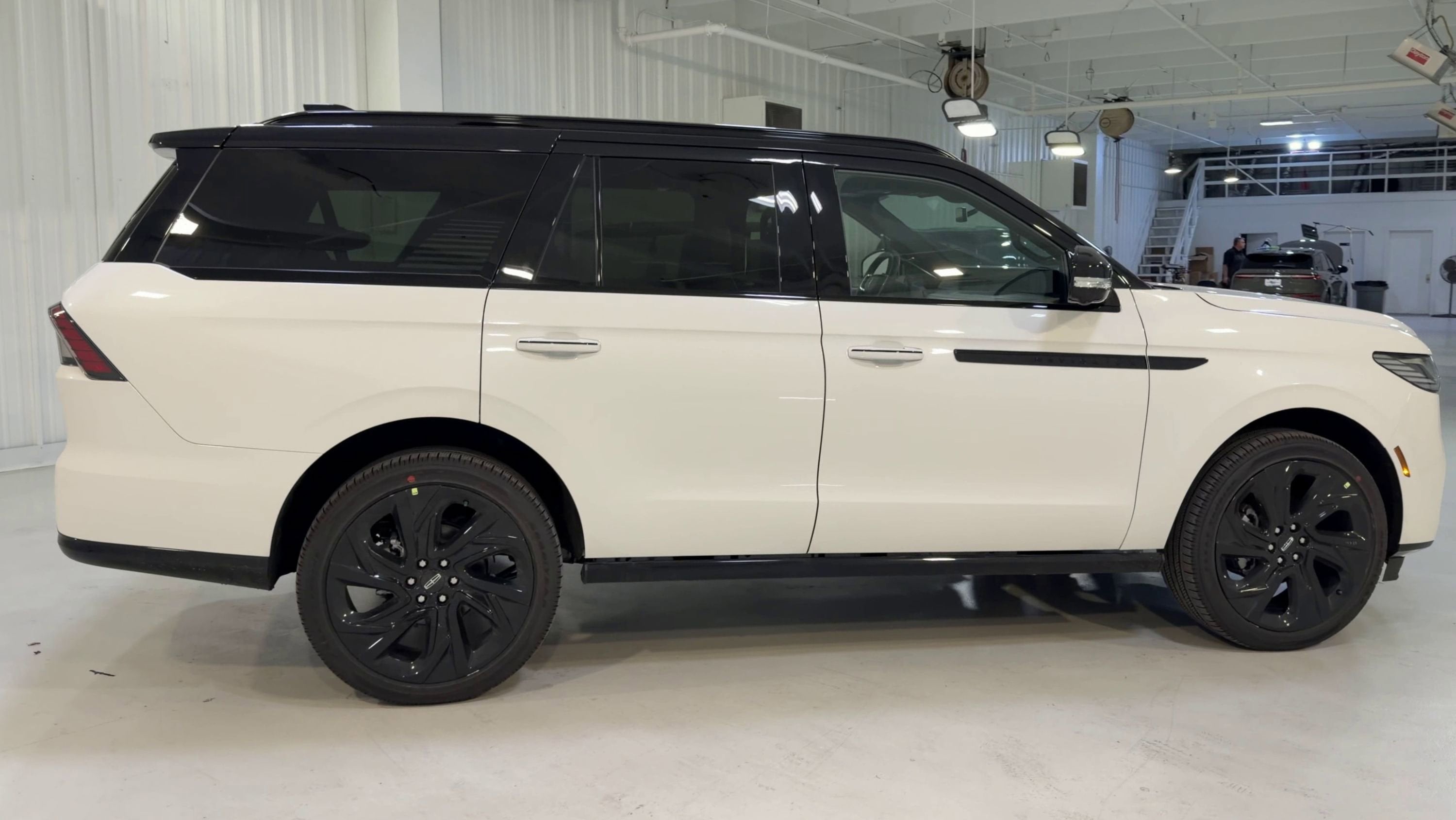 2025 Lincoln Navigator Black Label