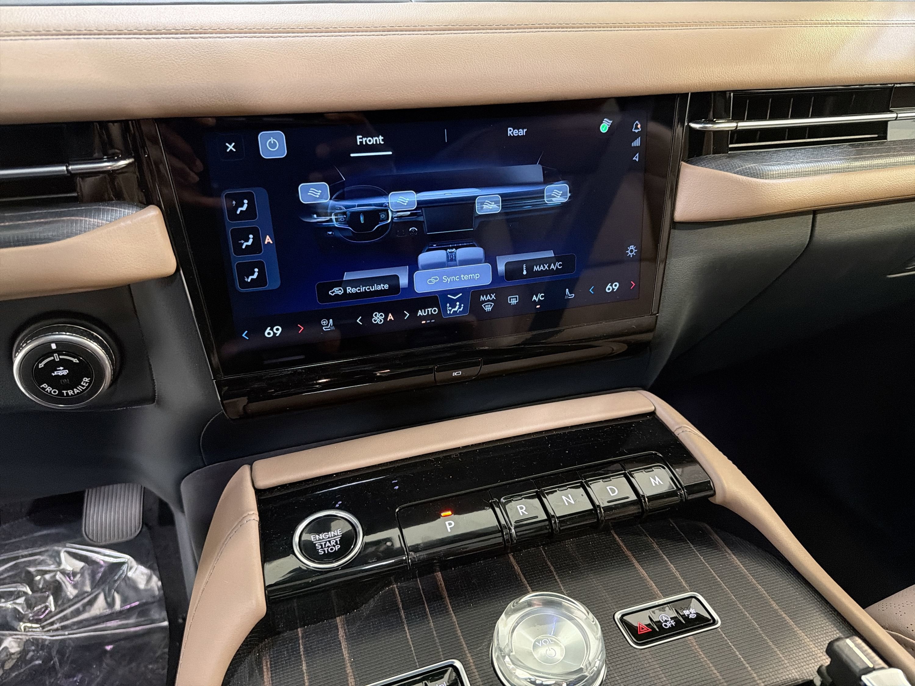 2025 Lincoln Navigator Black Label