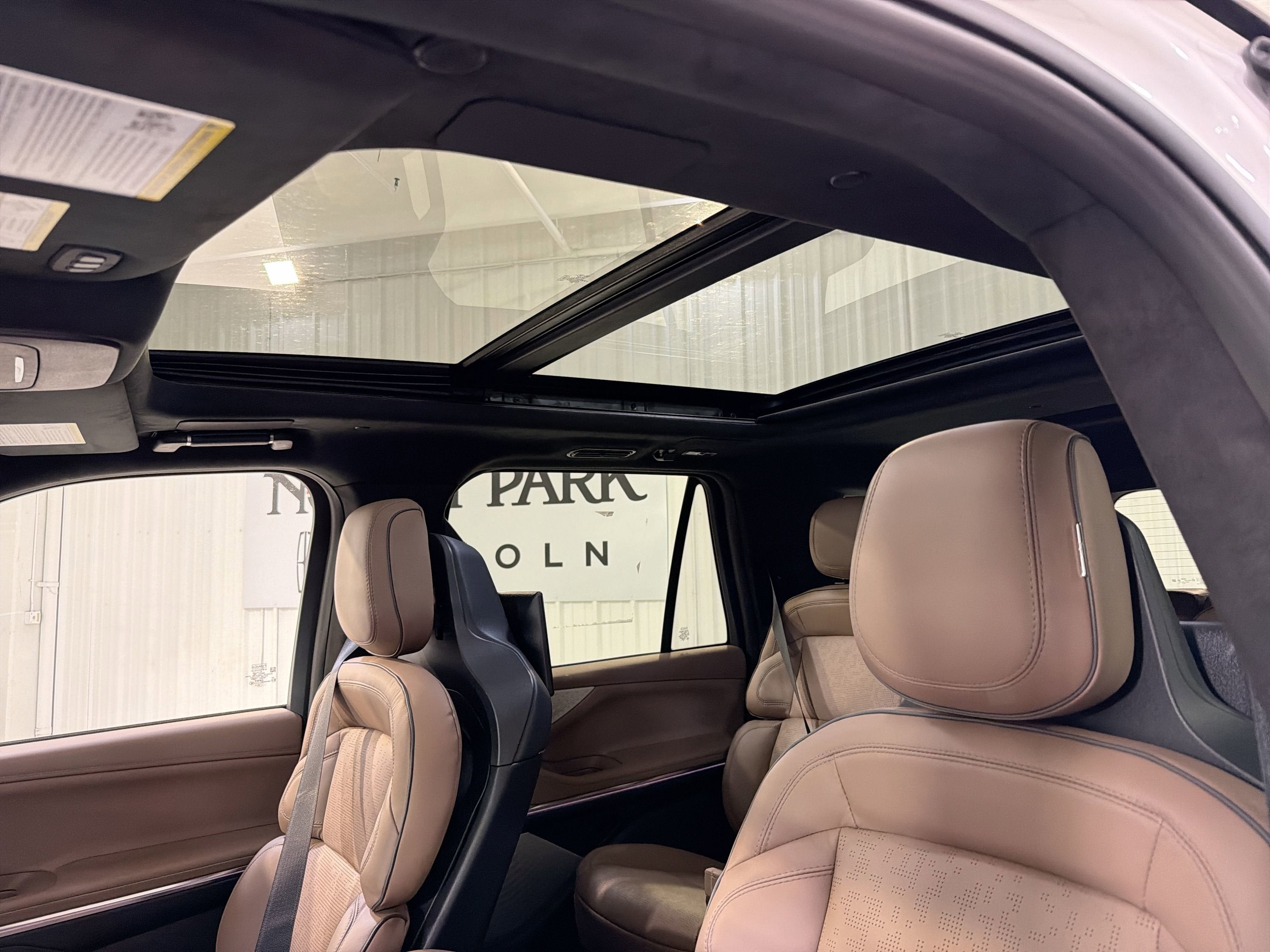 2025 Lincoln Navigator Black Label