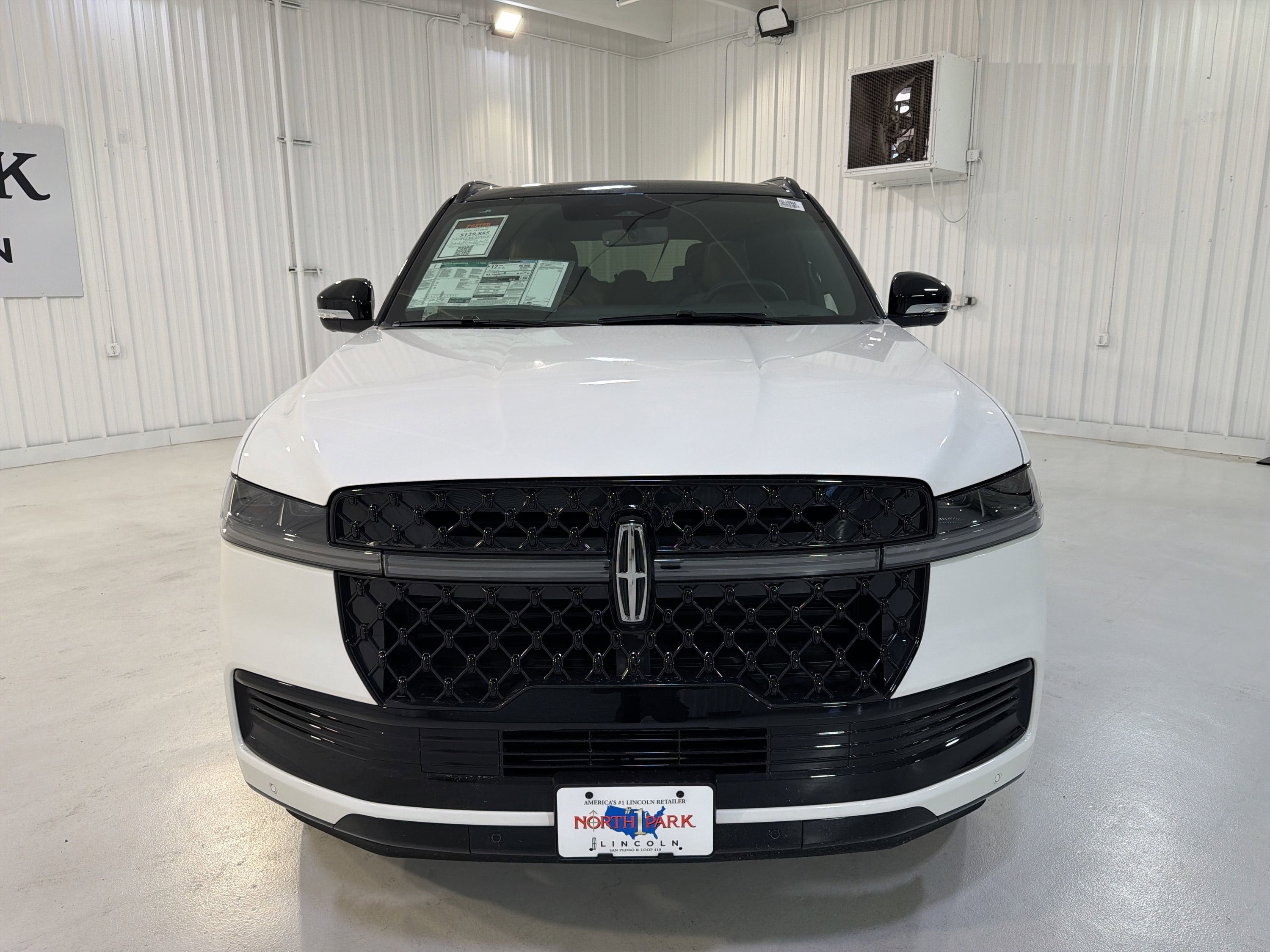 2025 Lincoln Navigator Black Label