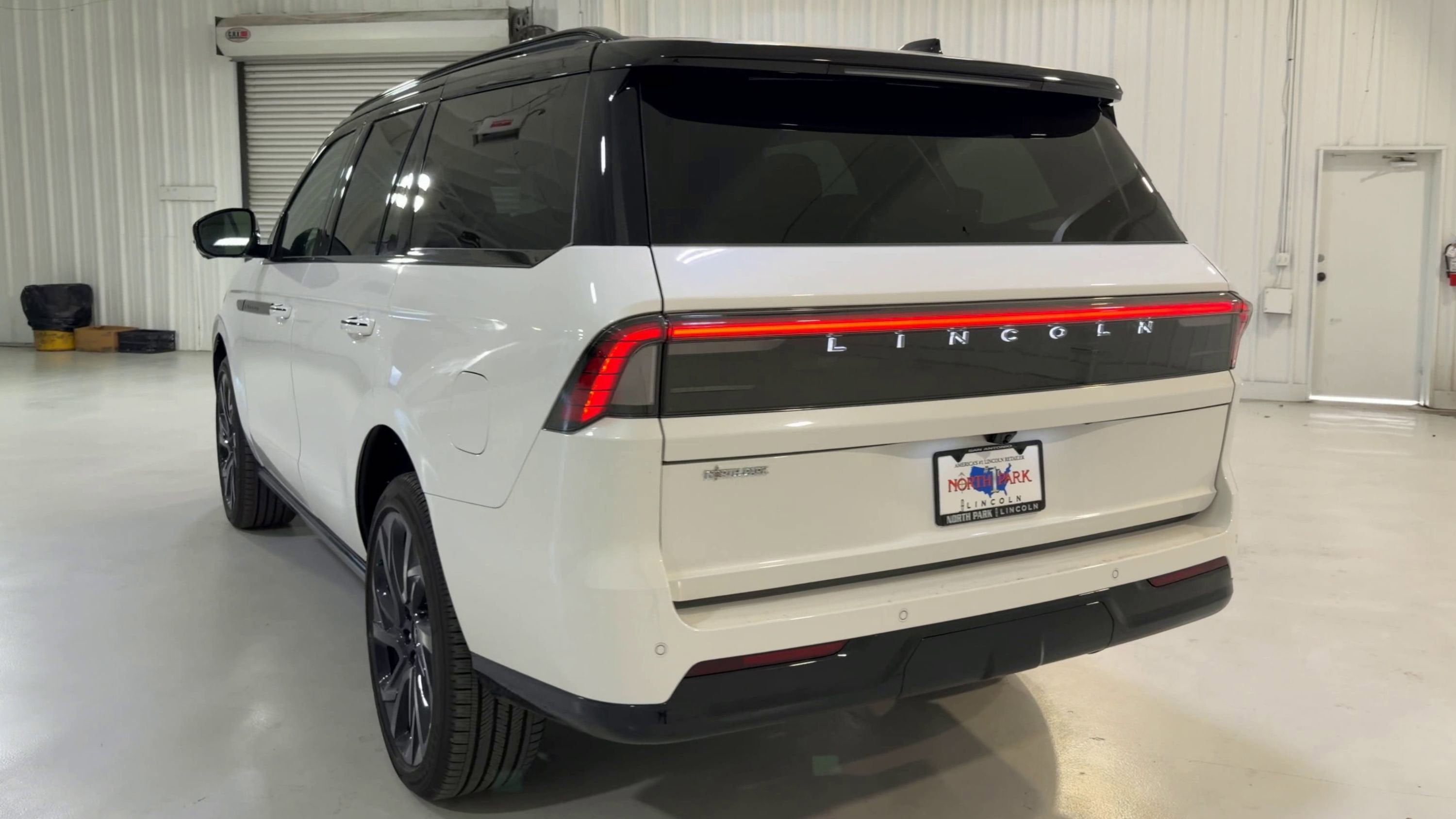 2025 Lincoln Navigator Black Label