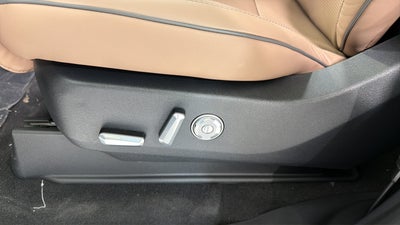 2027 Lincoln Navigator Black Label