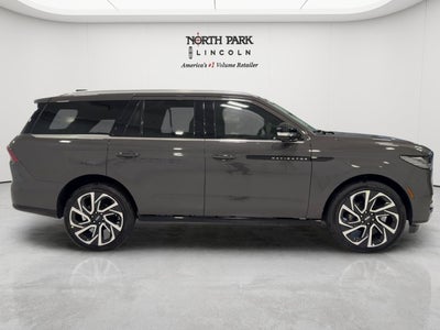 2027 Lincoln Navigator Black Label