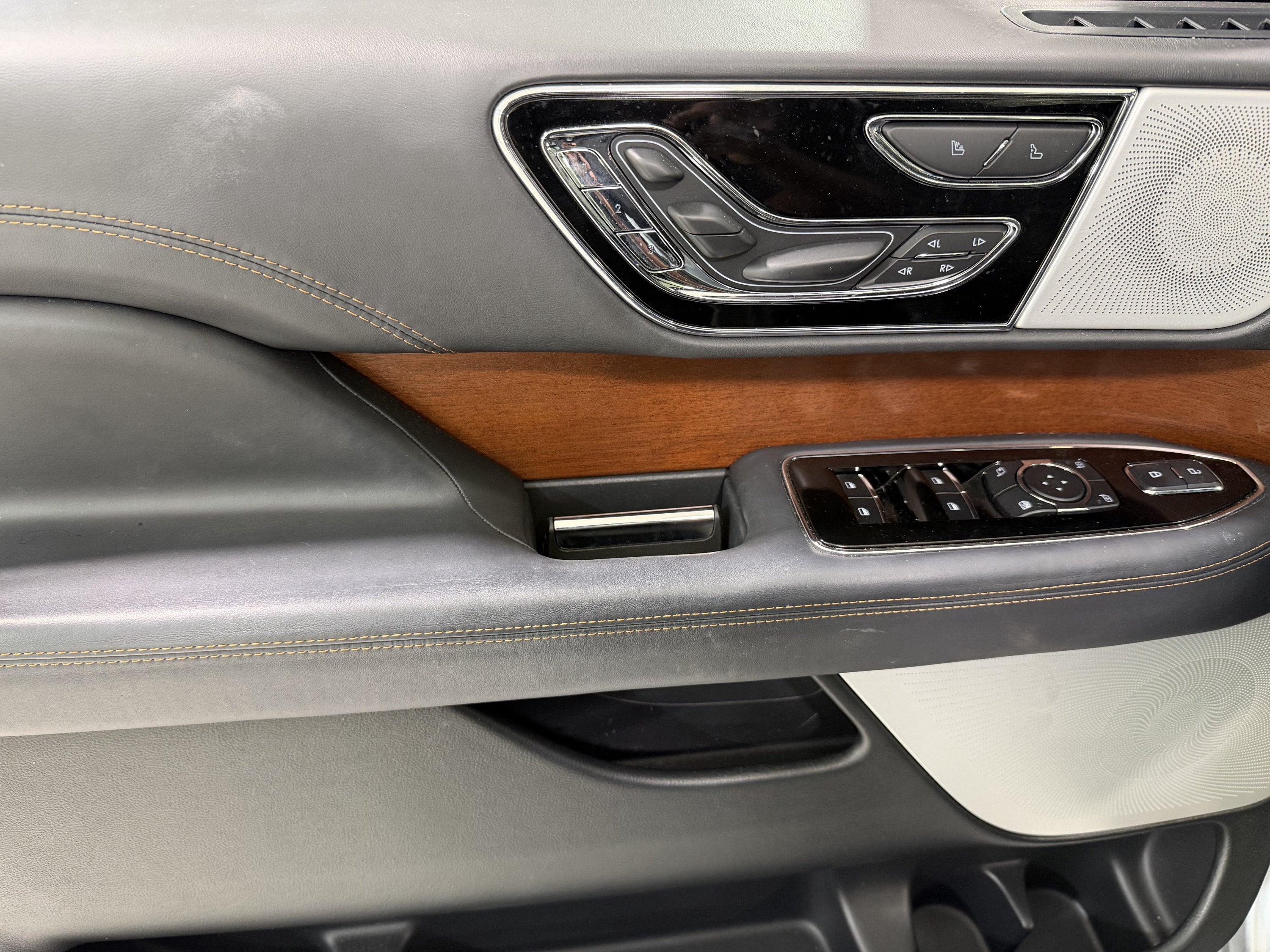 2024 Lincoln Navigator Black Label