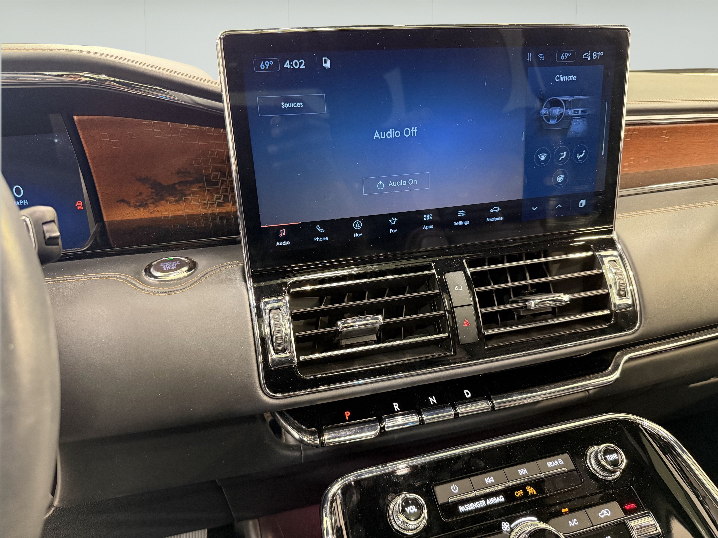 2024 Lincoln Navigator Black Label