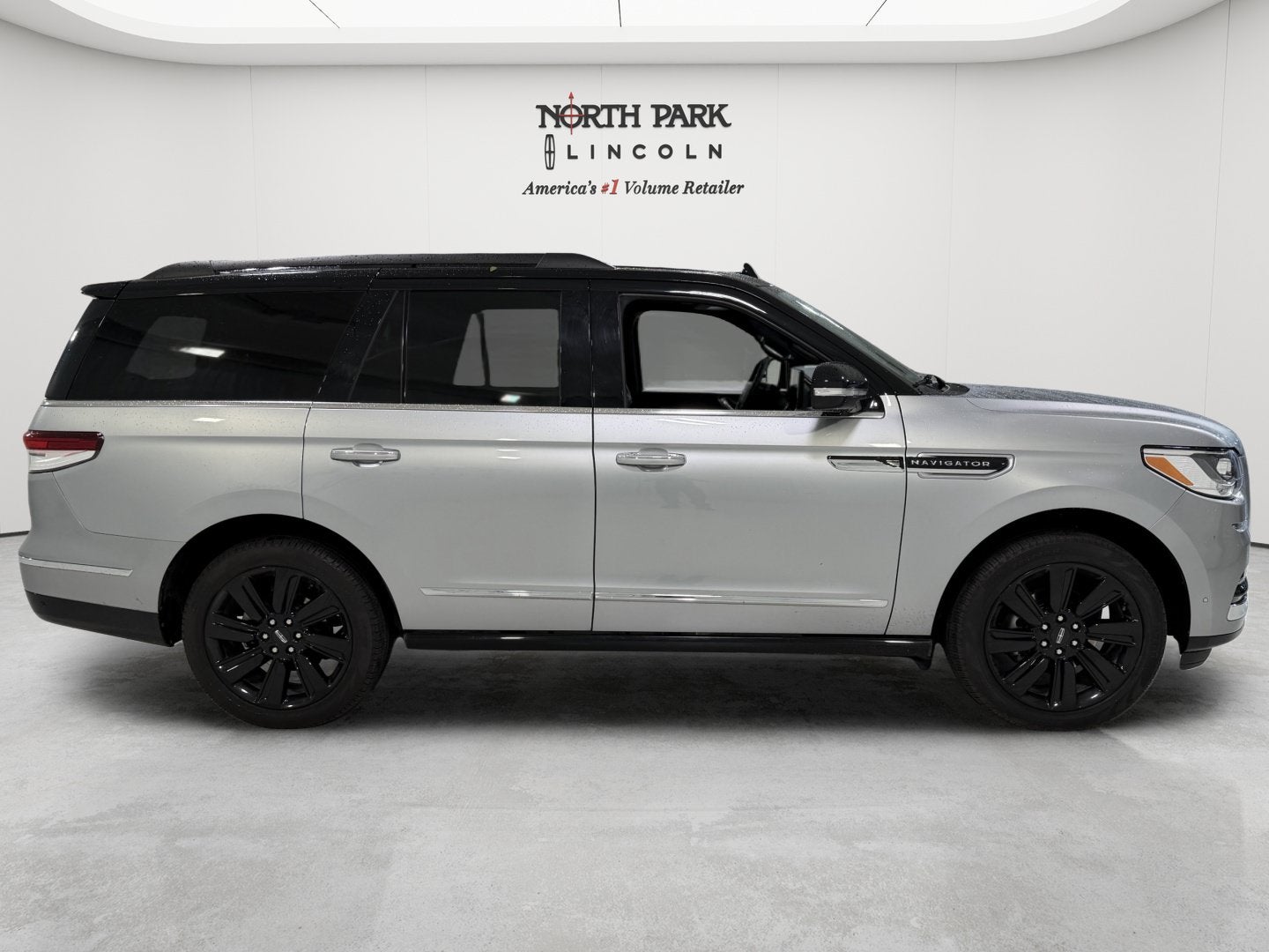 2024 Lincoln Navigator Black Label