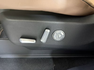 2025 Lincoln Navigator Black Label