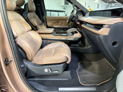 2025 Lincoln Navigator Black Label