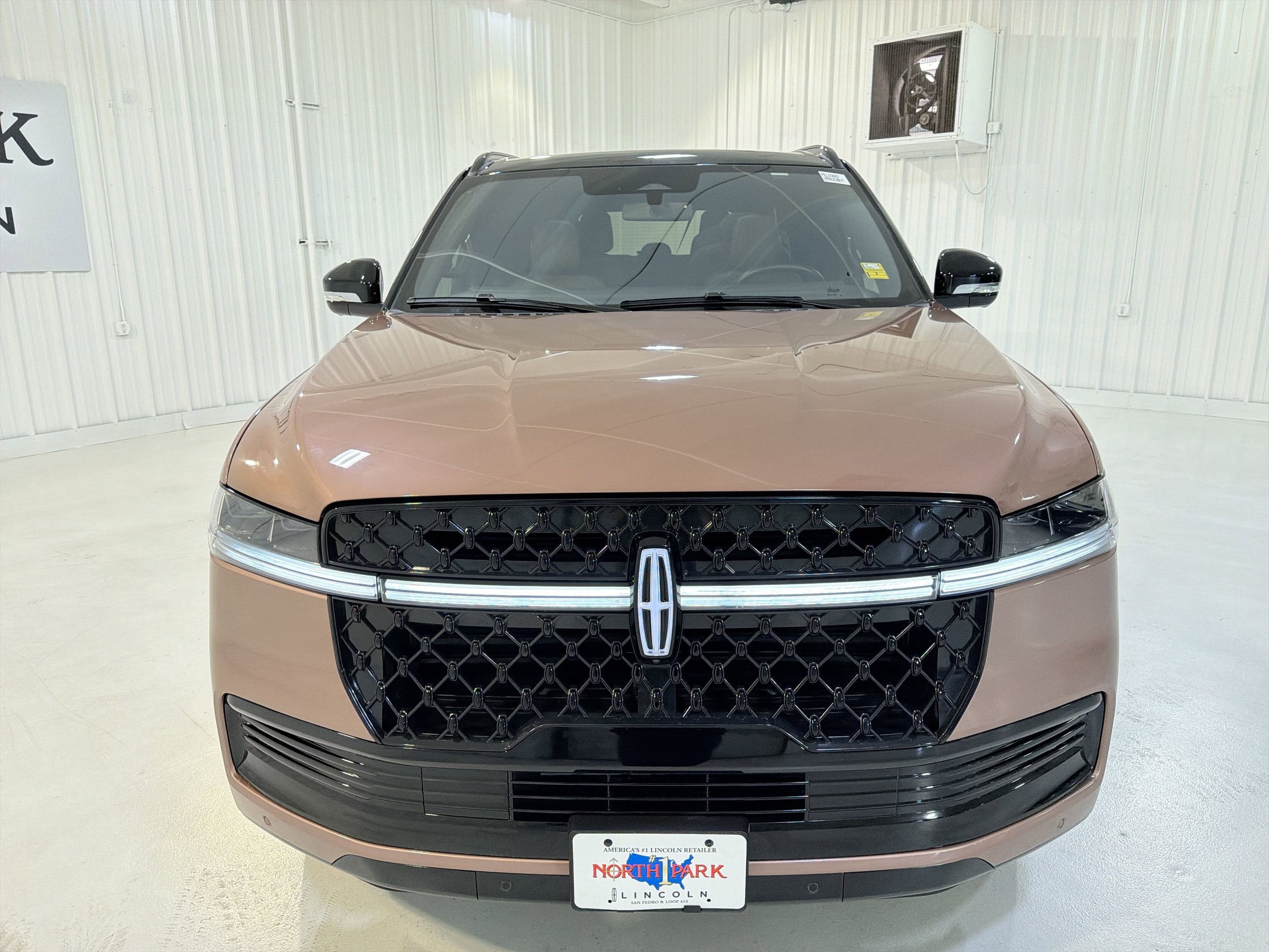 2025 Lincoln Navigator Black Label