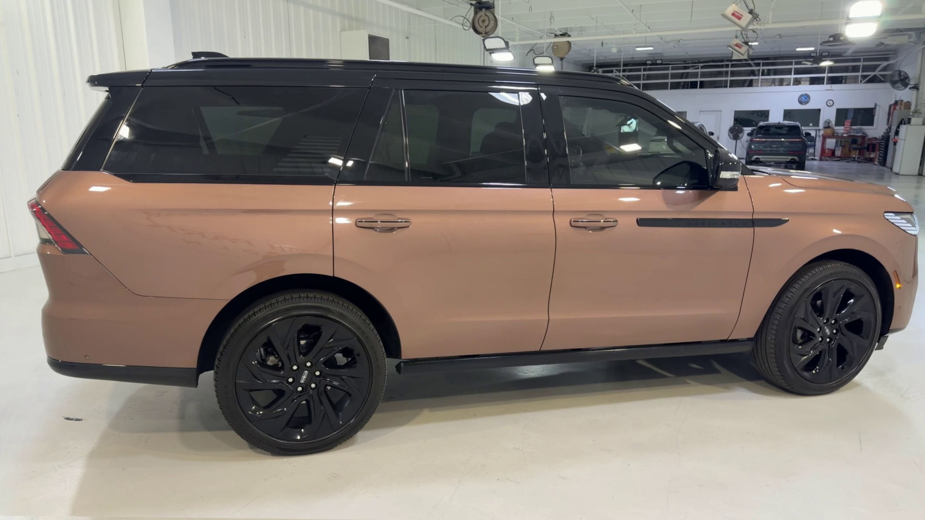 2025 Lincoln Navigator Black Label