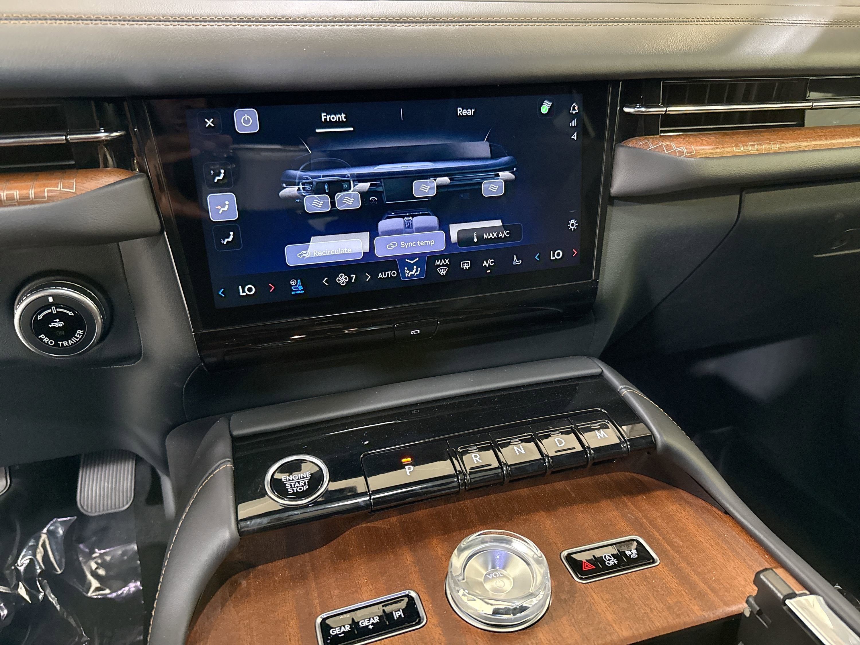 2025 Lincoln Navigator Black Label