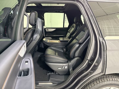 2025 Lincoln Navigator Black Label