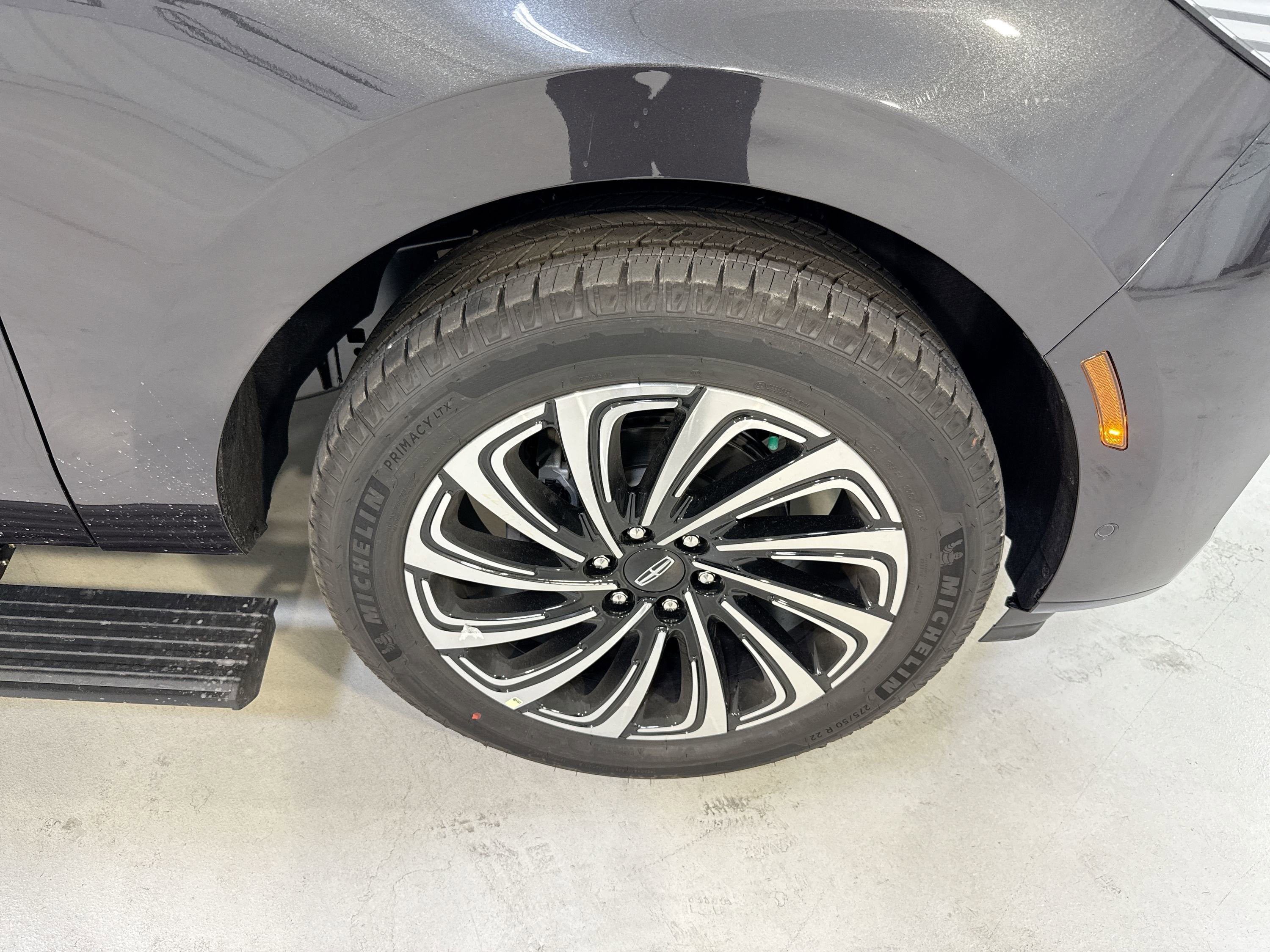 2025 Lincoln Navigator Black Label